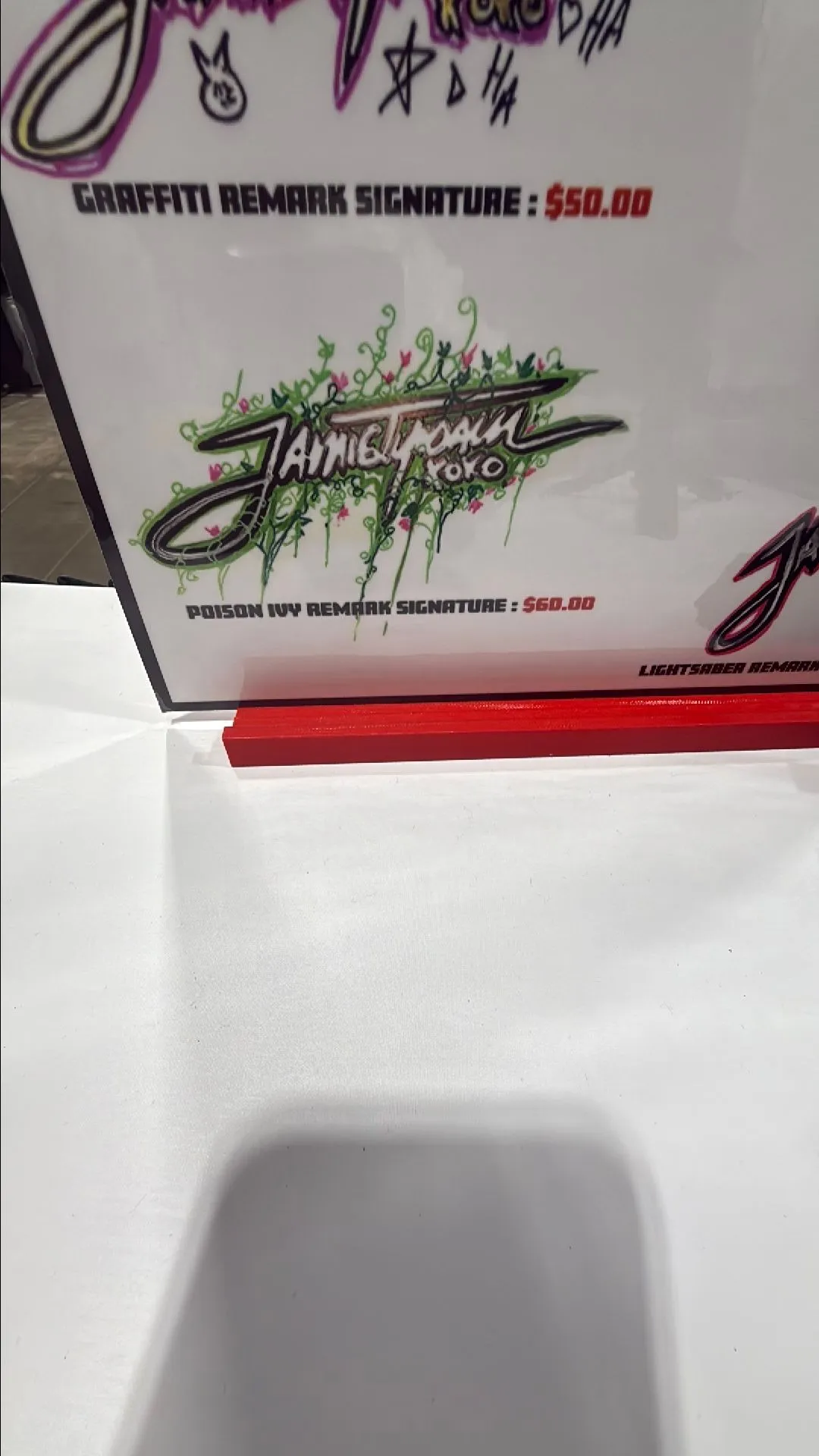 Product image for poison ivy remark signature