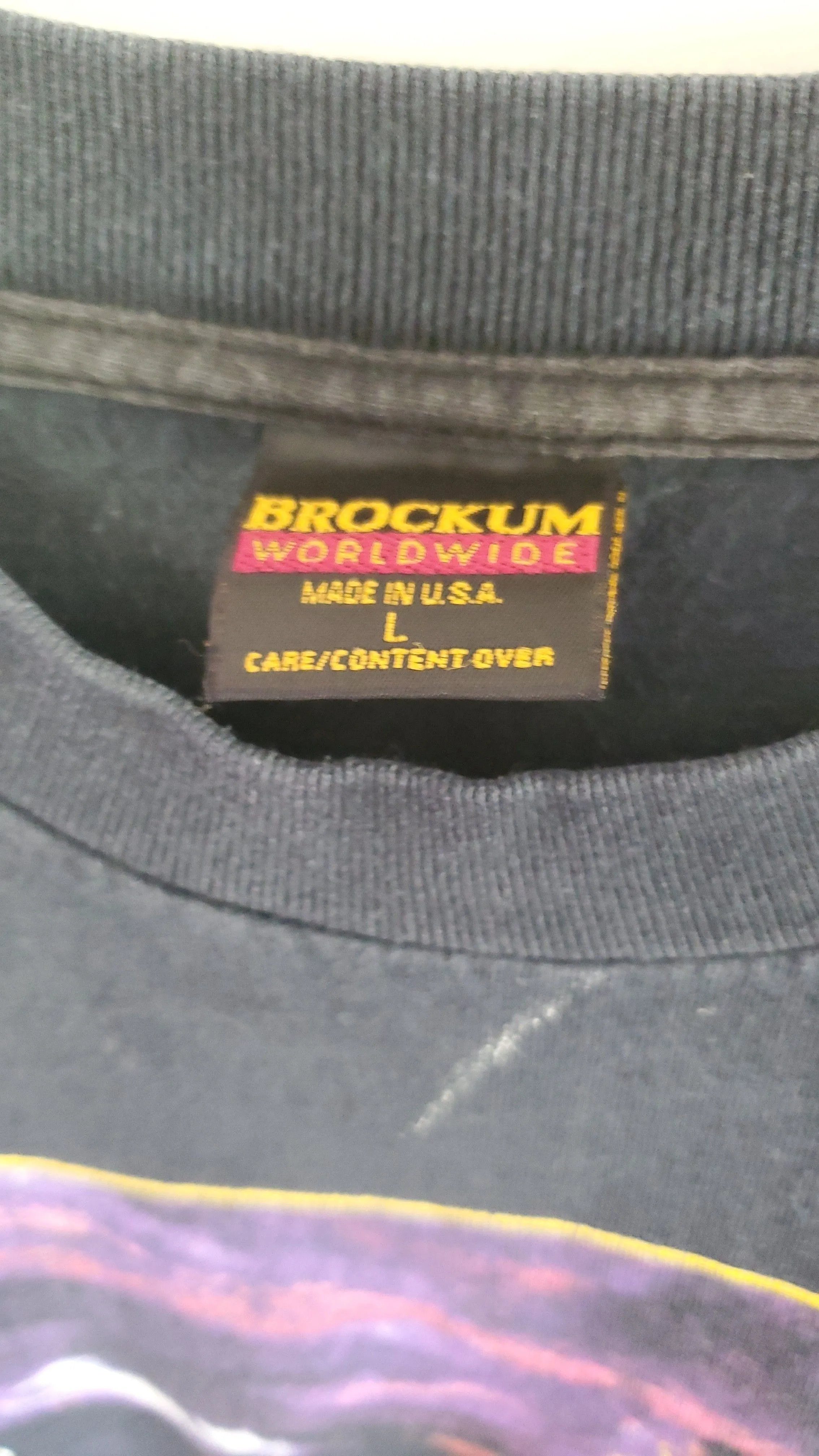 Listing Image Blurred Background