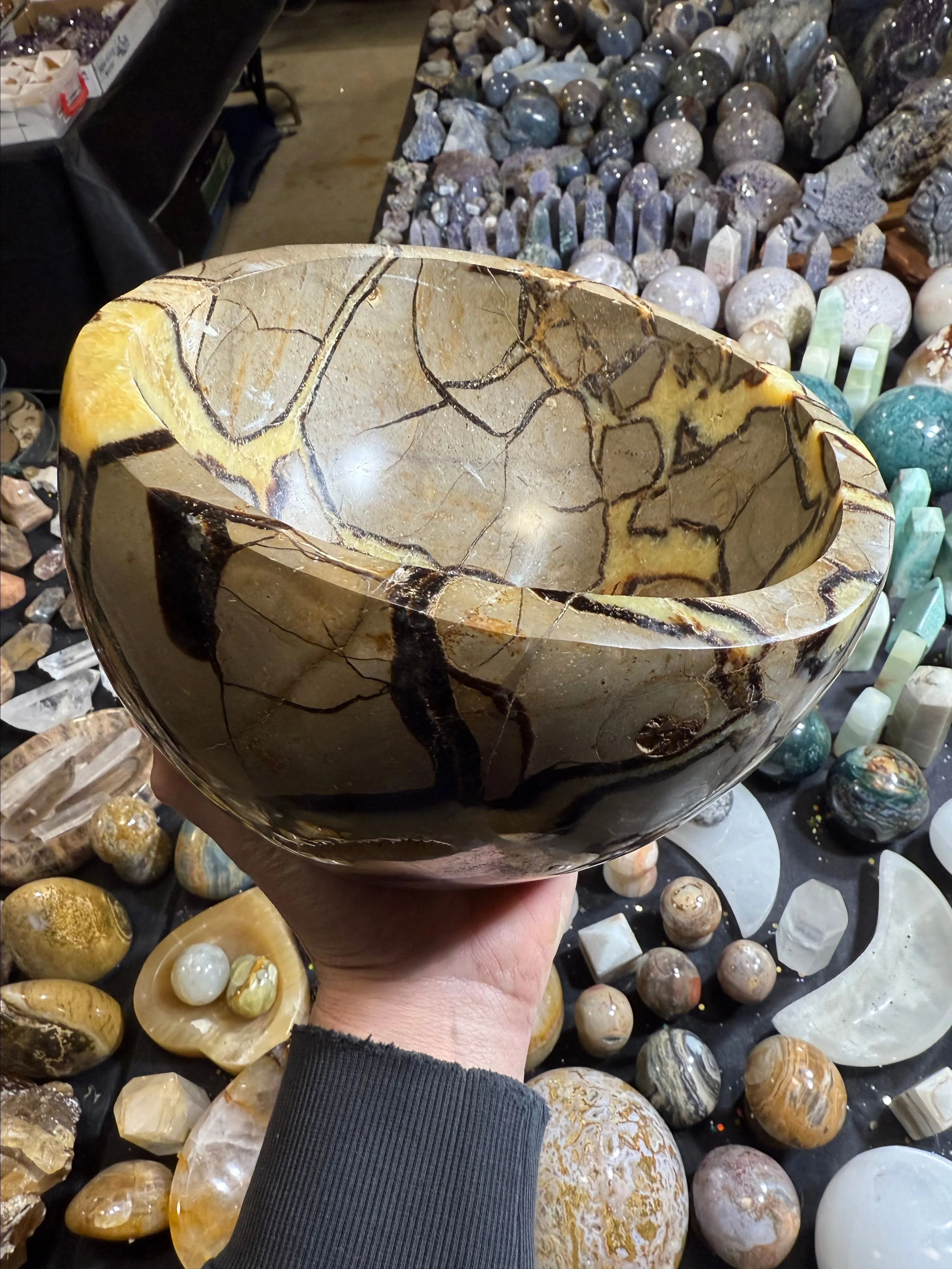 Product image for Big Septarian Bowl Carving #1