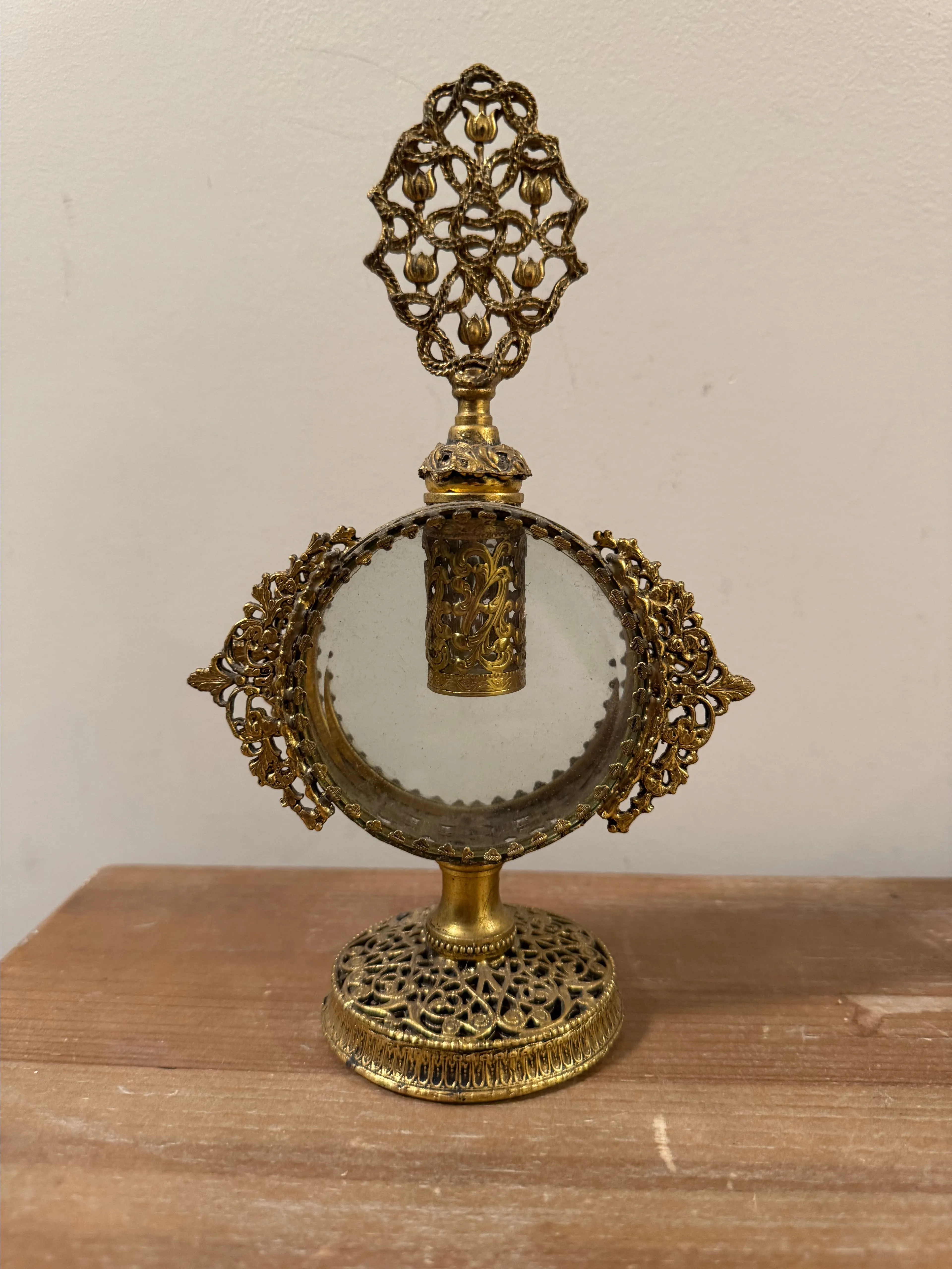 Product image for 348. Vintage Perfume Bottle Ormolu Stylebuilt Style Matson Filagree Double Glass Gold