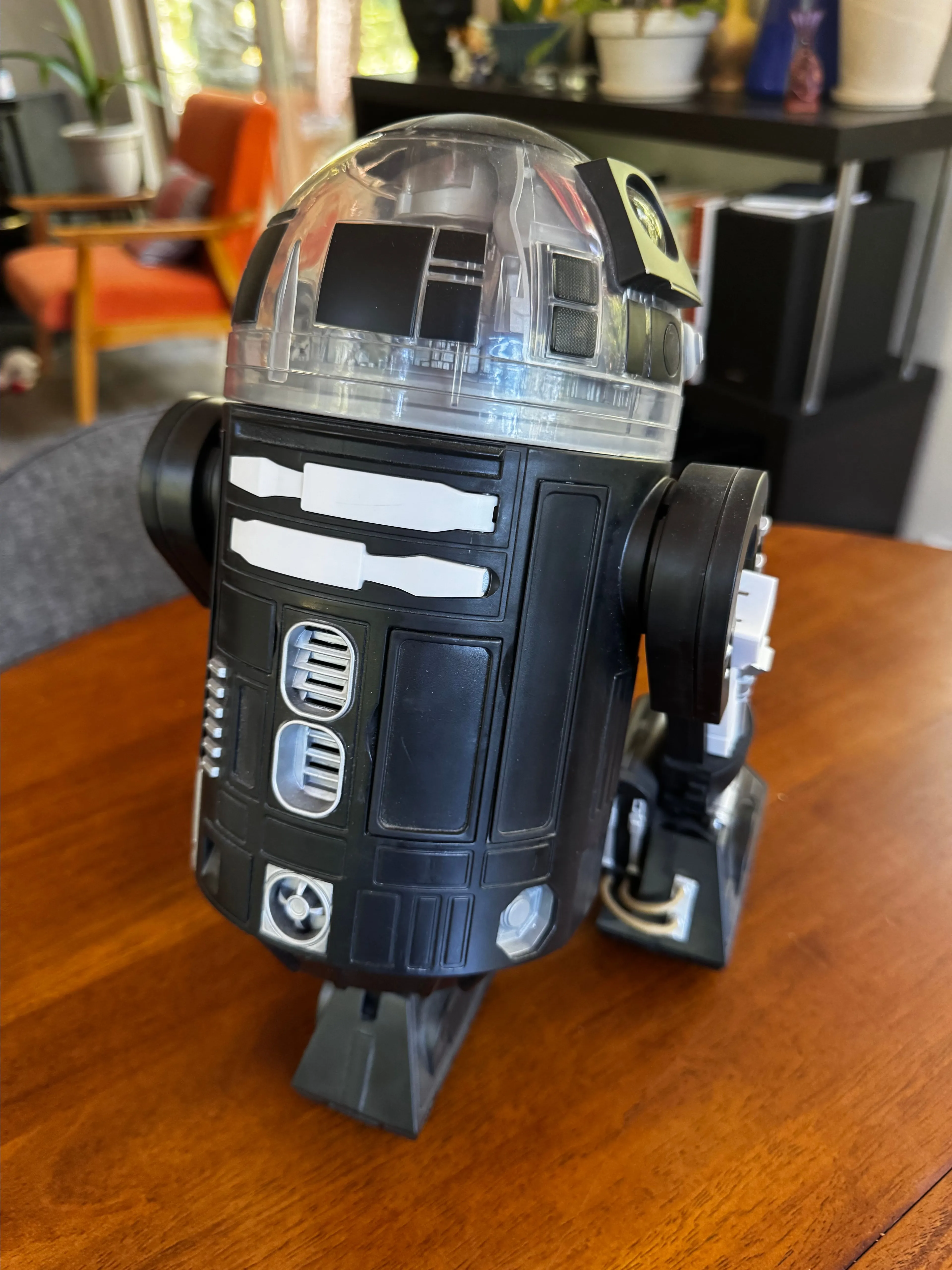 Product image for Disneyland Galaxy's Edge Droid Depot Build a Droid - Black with Purple Personality Chip