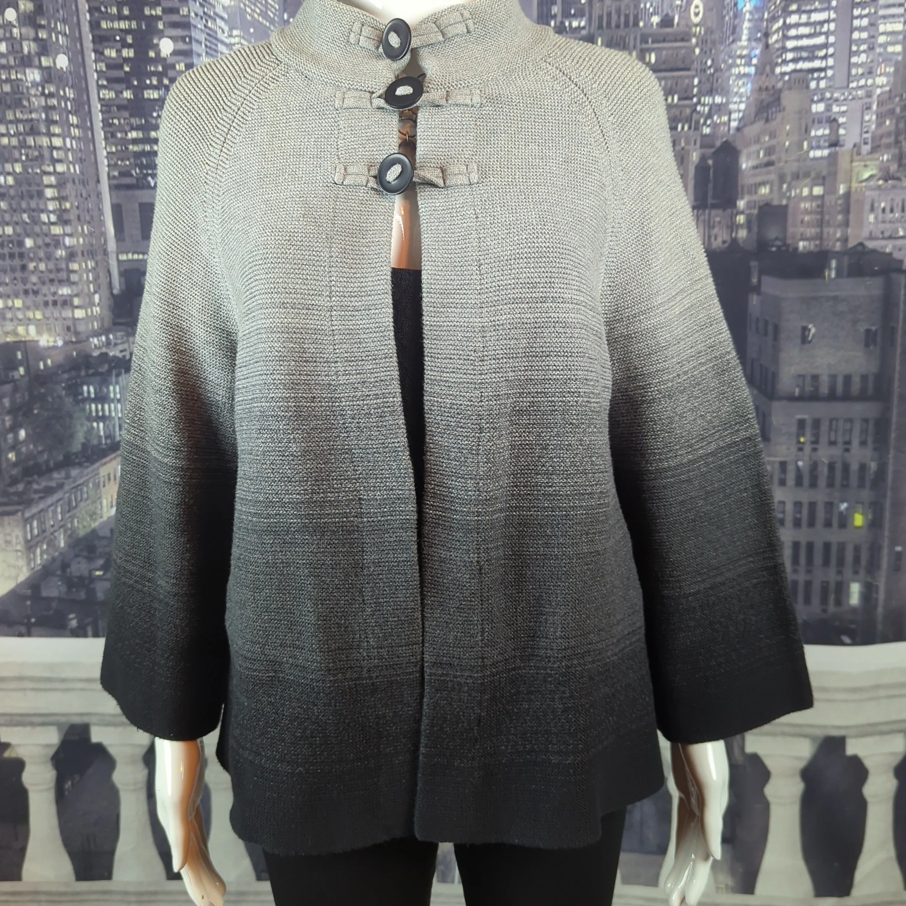 Product image for Jones Wear sz XL Gray & Black Ombre Cardigan with Toggle Button Neckline