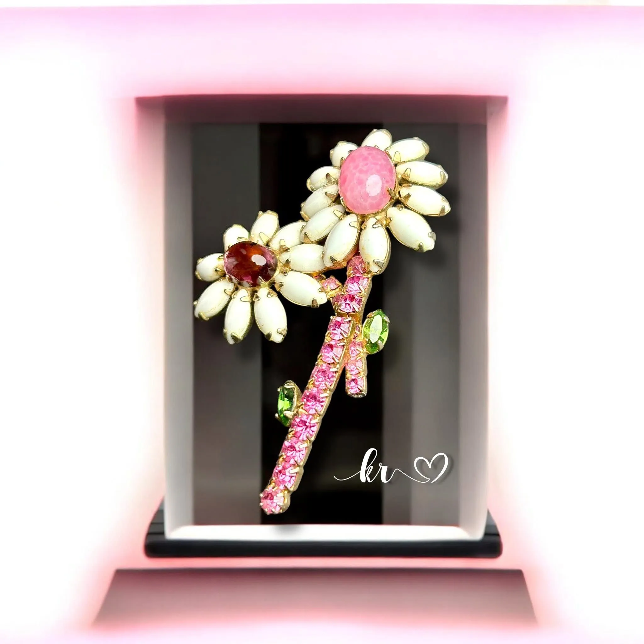 Listing Image Blurred Background