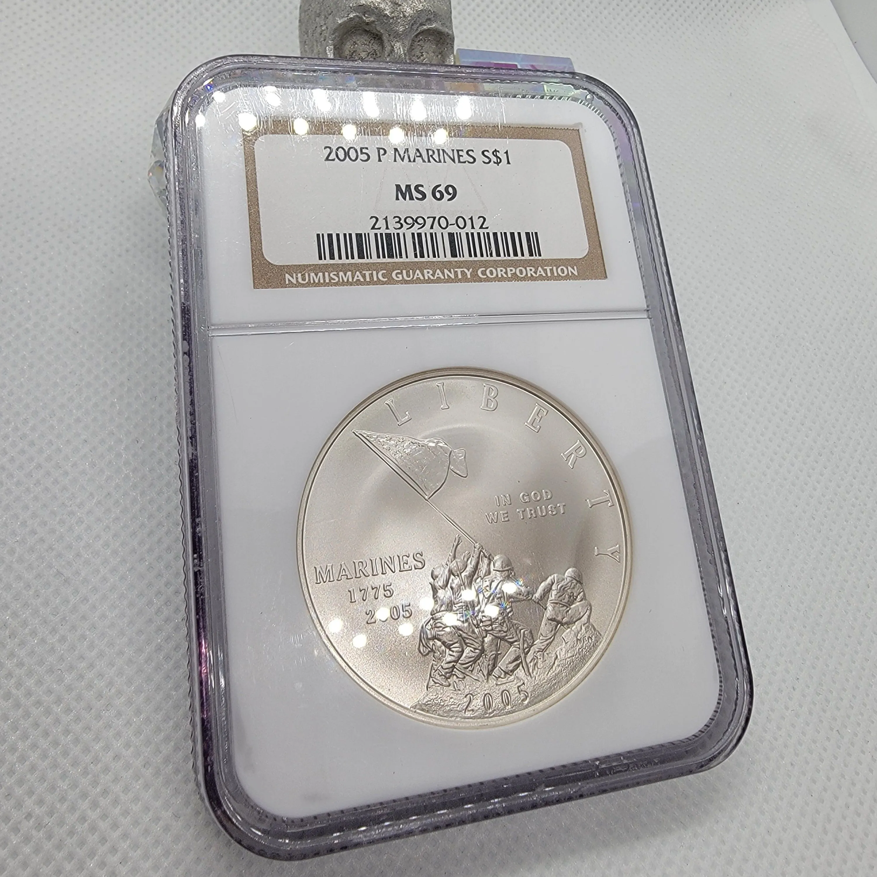 Product image for 2005 P Marines 1 oz Silver / MS69