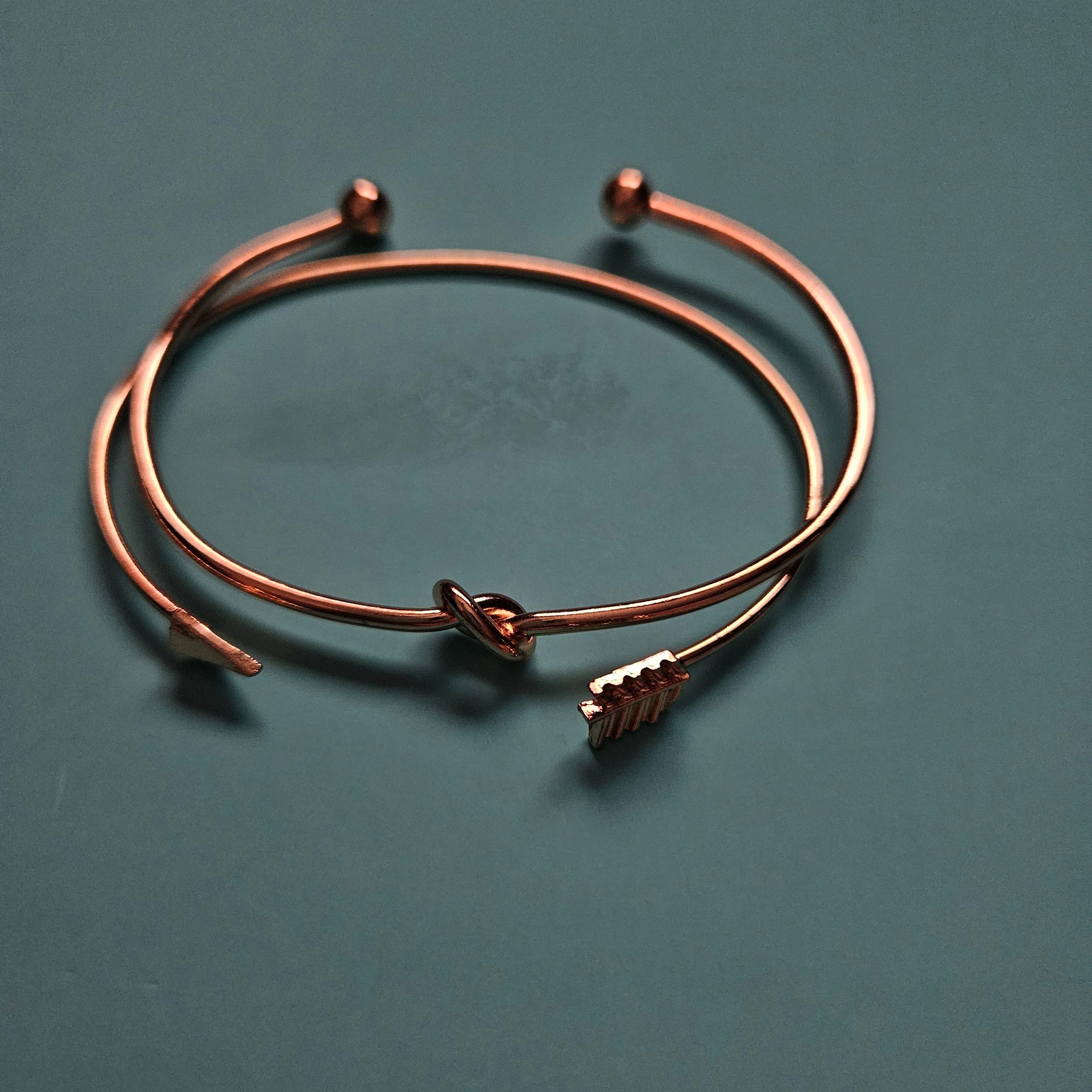 Product image for J1 -2 gold tone bracelets