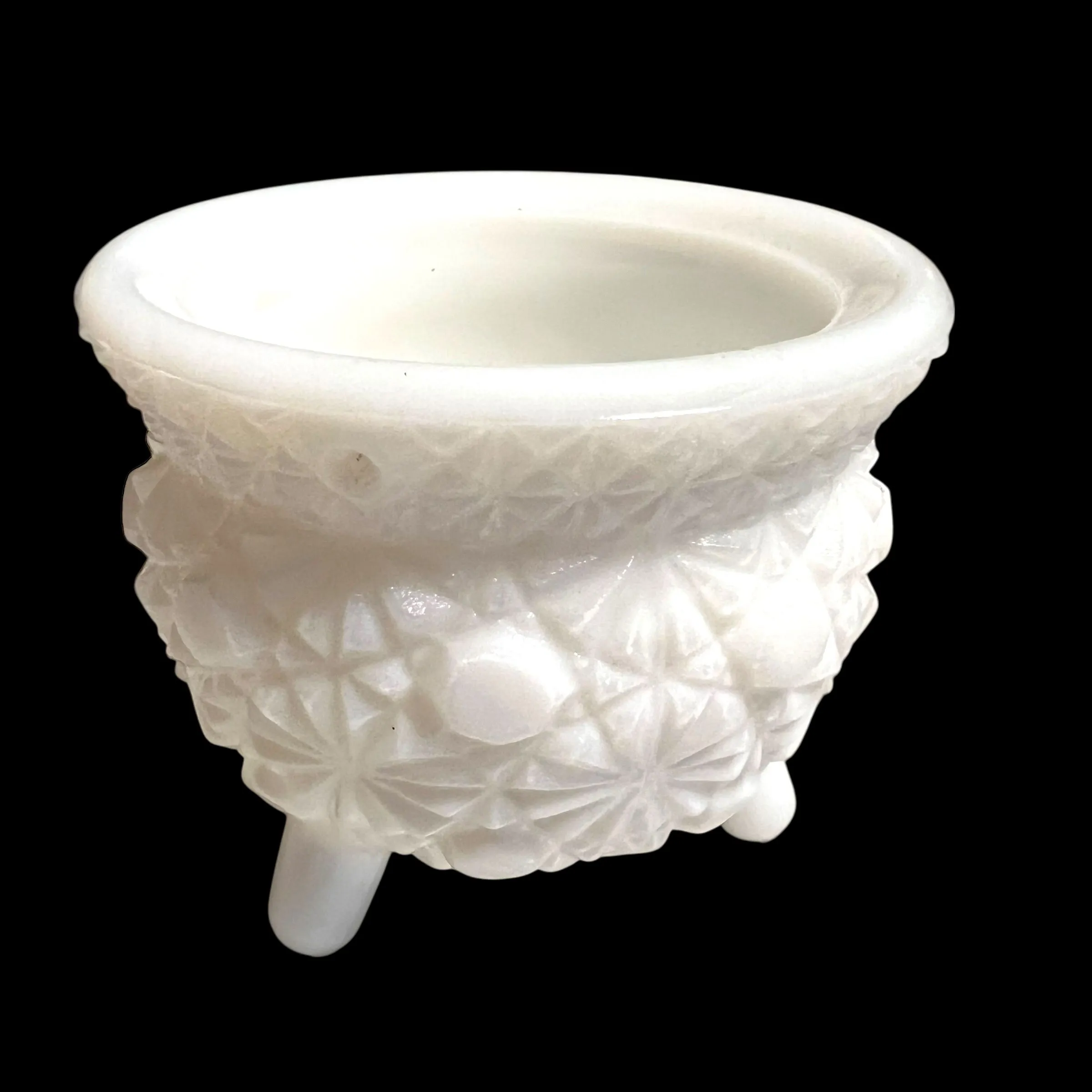 Product image for 225 LE Smith, Daisy and button kettle cauldron, three towed milk, glass candlestick holder 2.75" x 3
