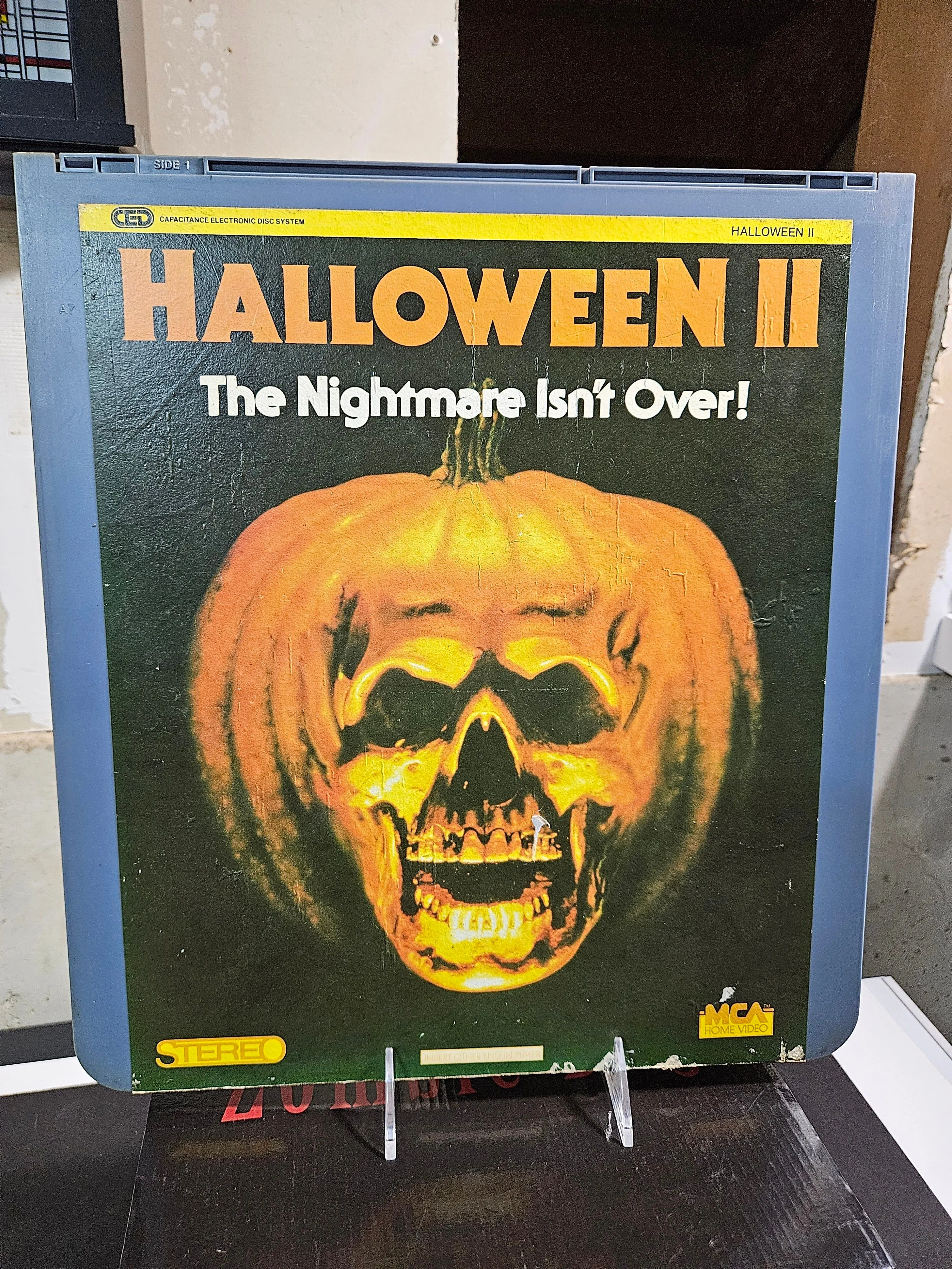 Product image for Halloween II | CED VideoDisc | 1981 MCA Home Video | Horror Extremely Rare!