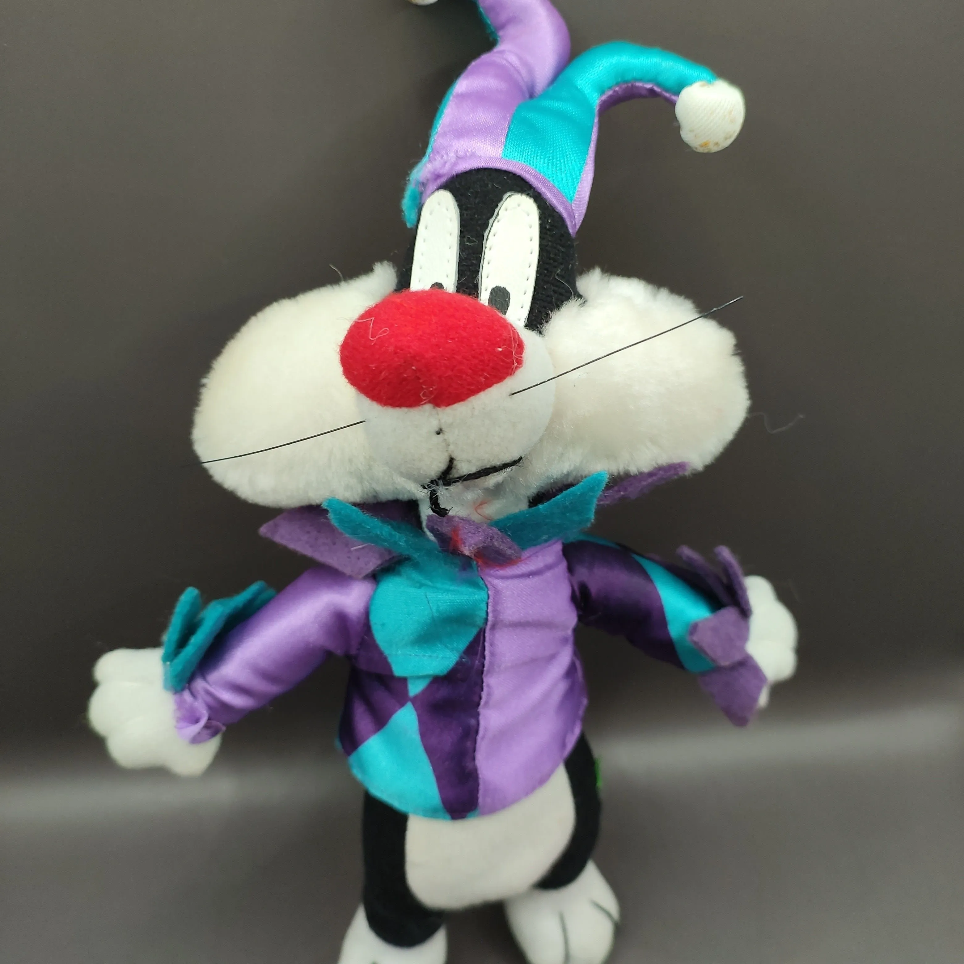 Product image for 1997 Looney Tunes Sylvester The Jester