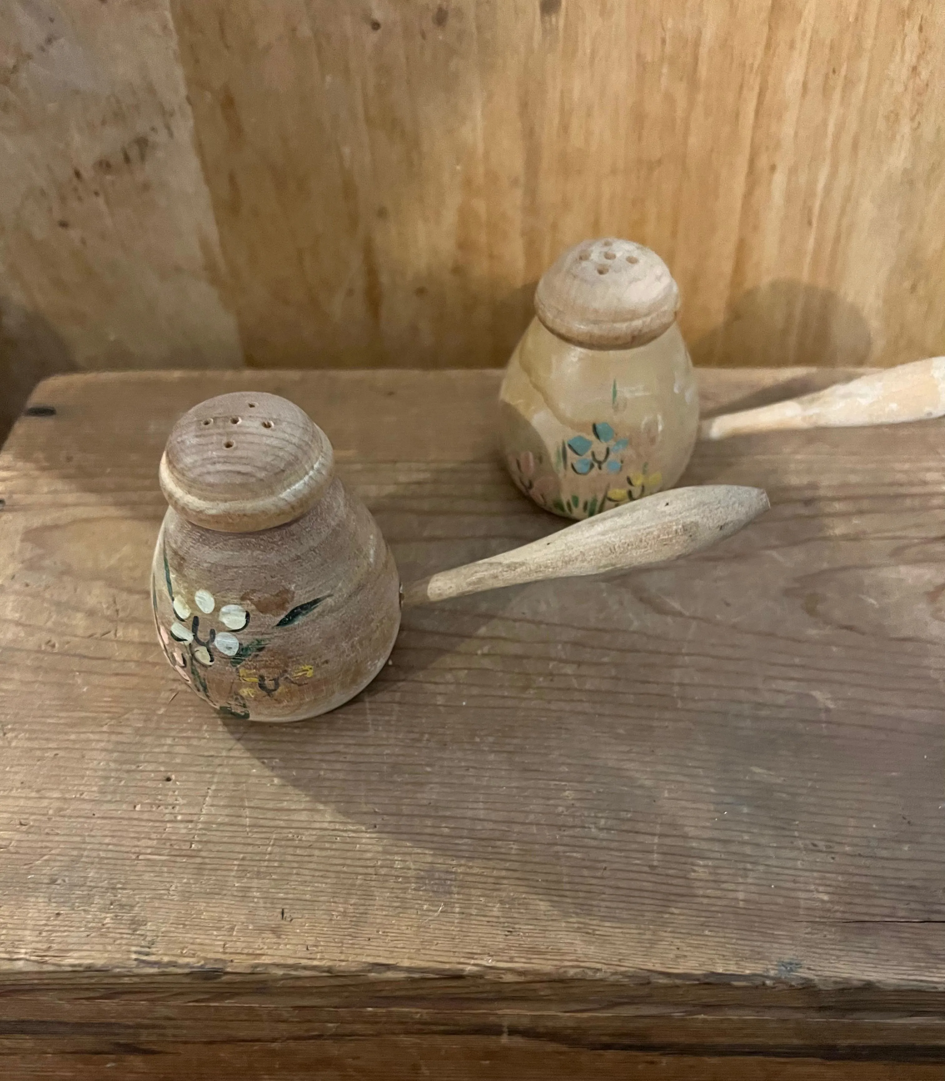 Product image for 36-MP. long handled wood hand painted salt + pepper shakers