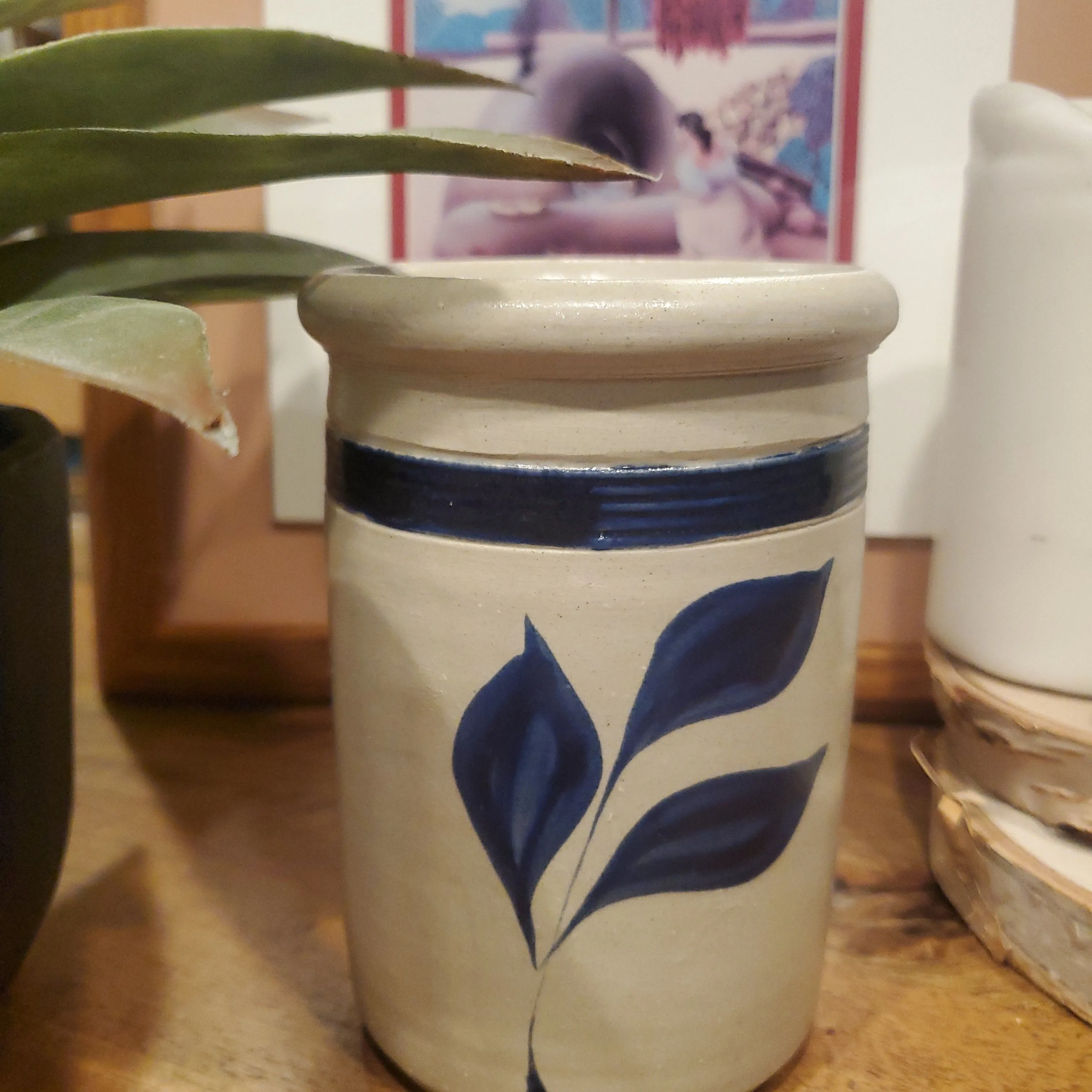 Product image for Williamsburg salt glaze pottery crock 