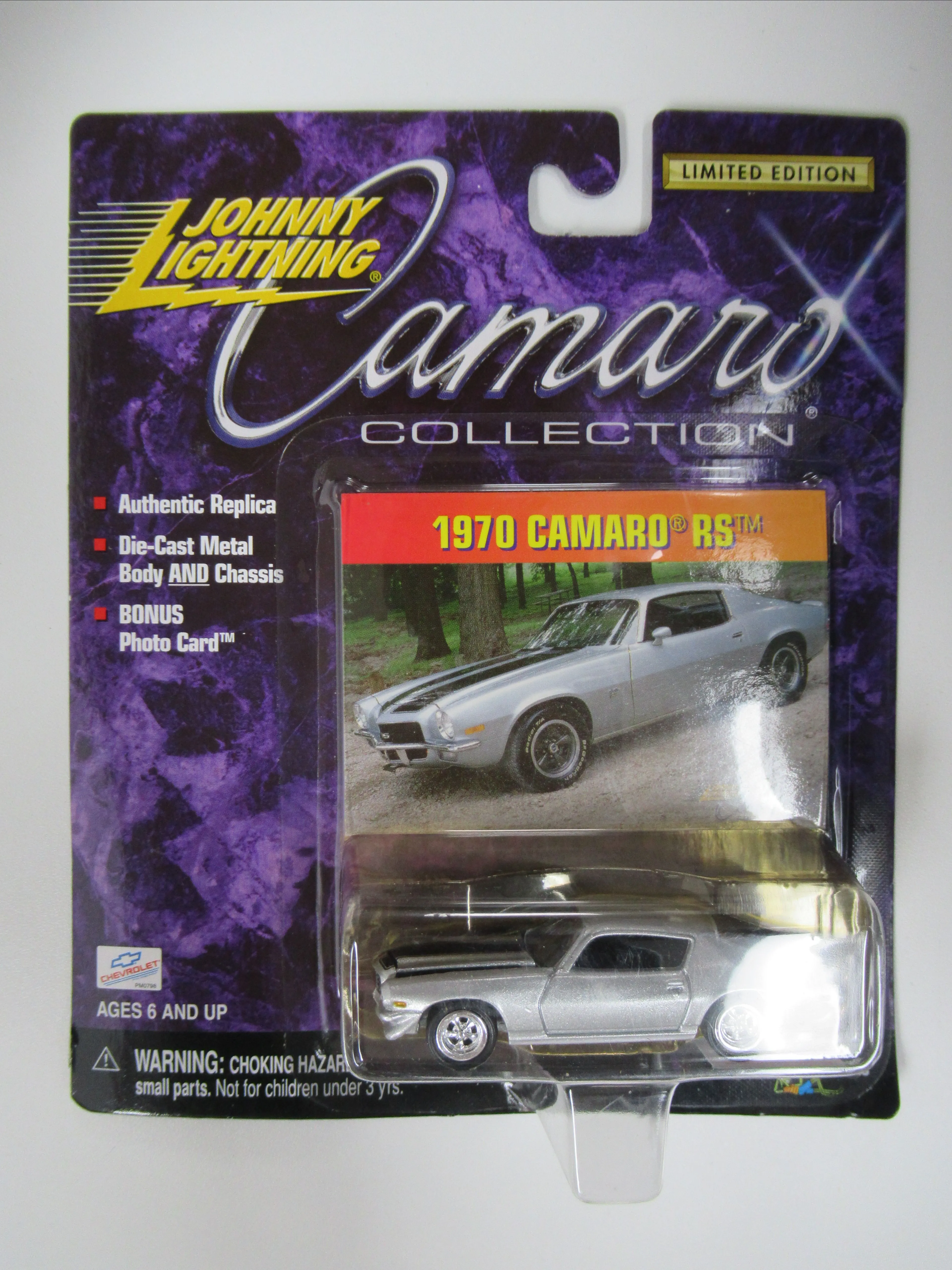 Product image for 2000 Johnny Lightning Camaro Collection Silver 1970 Camaro RS 