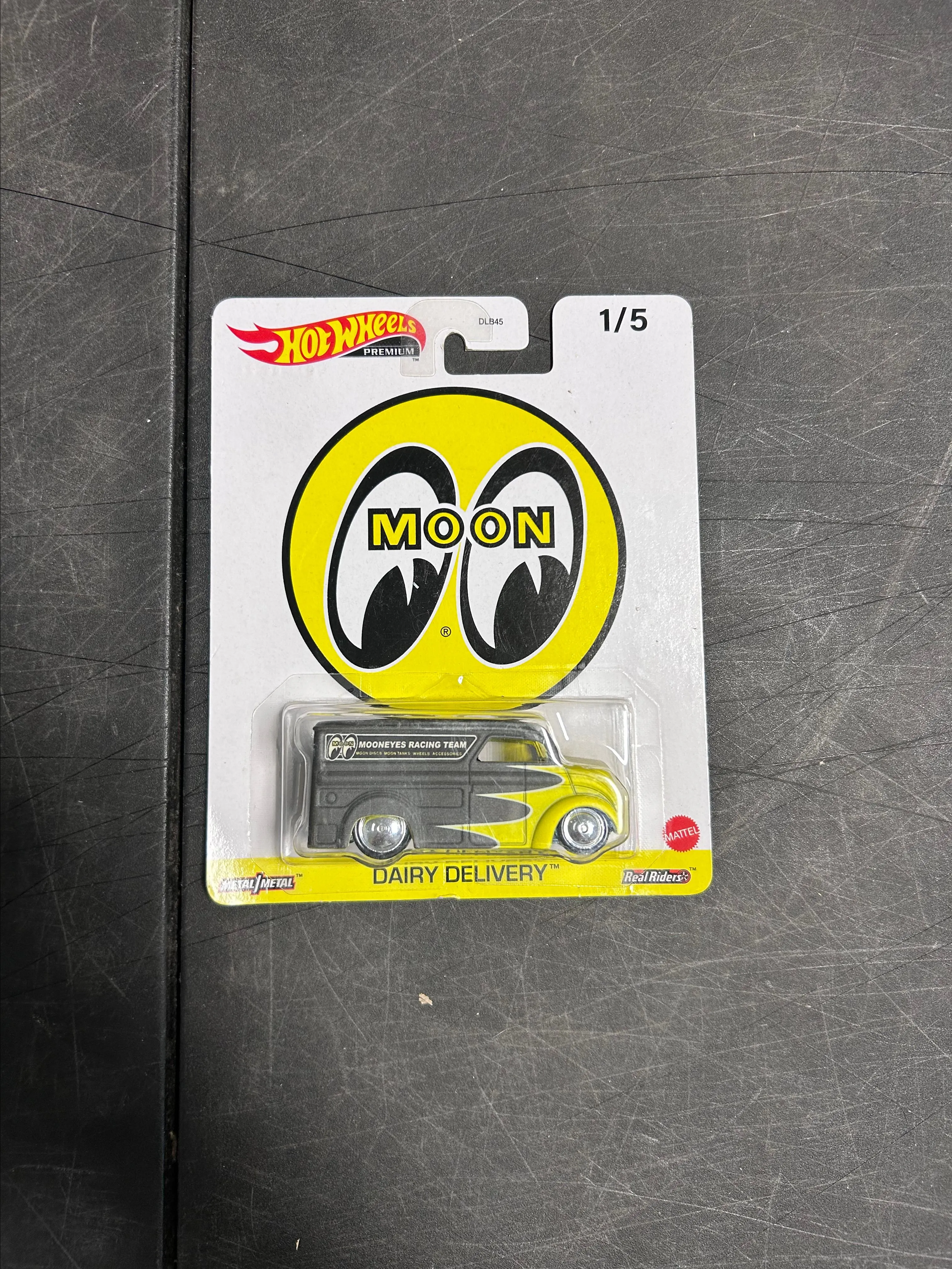 Product image for Hot Wheels Premium Moon Dairy Delivery