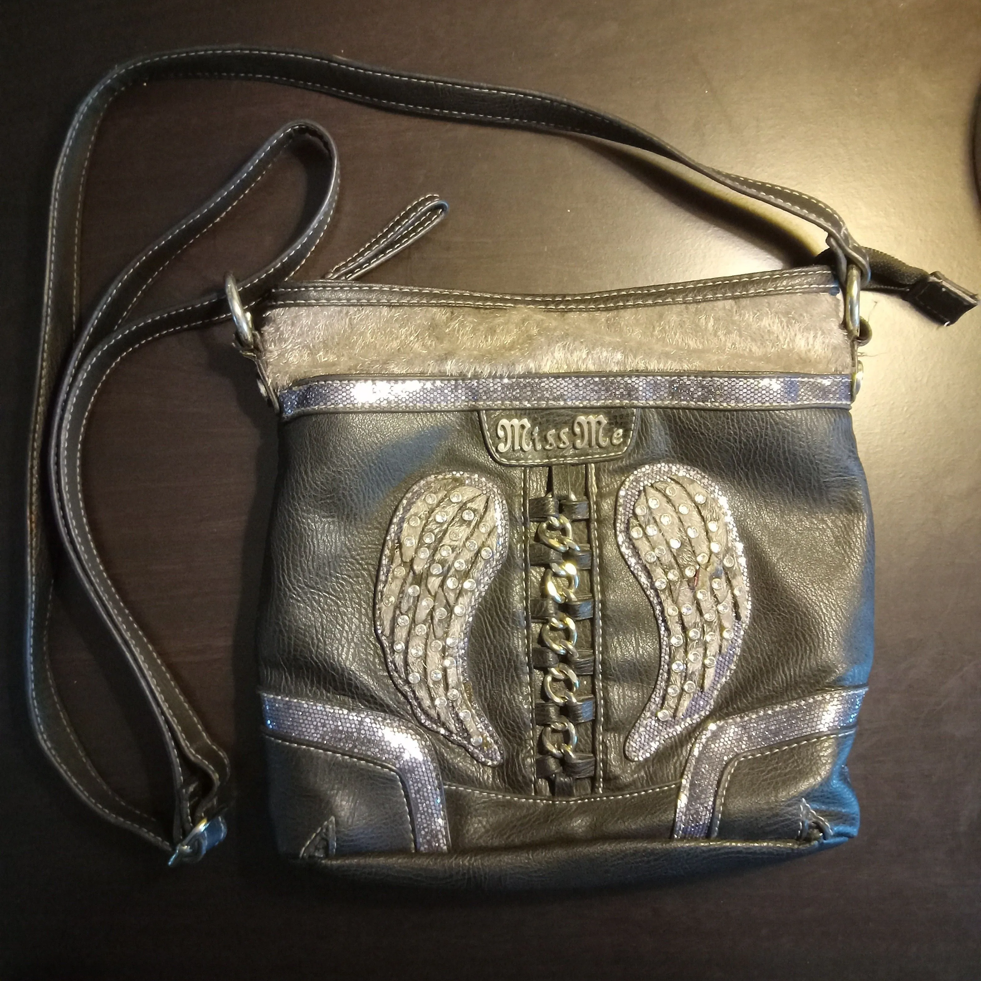 Product image for miss me, vintage Crossbody bag