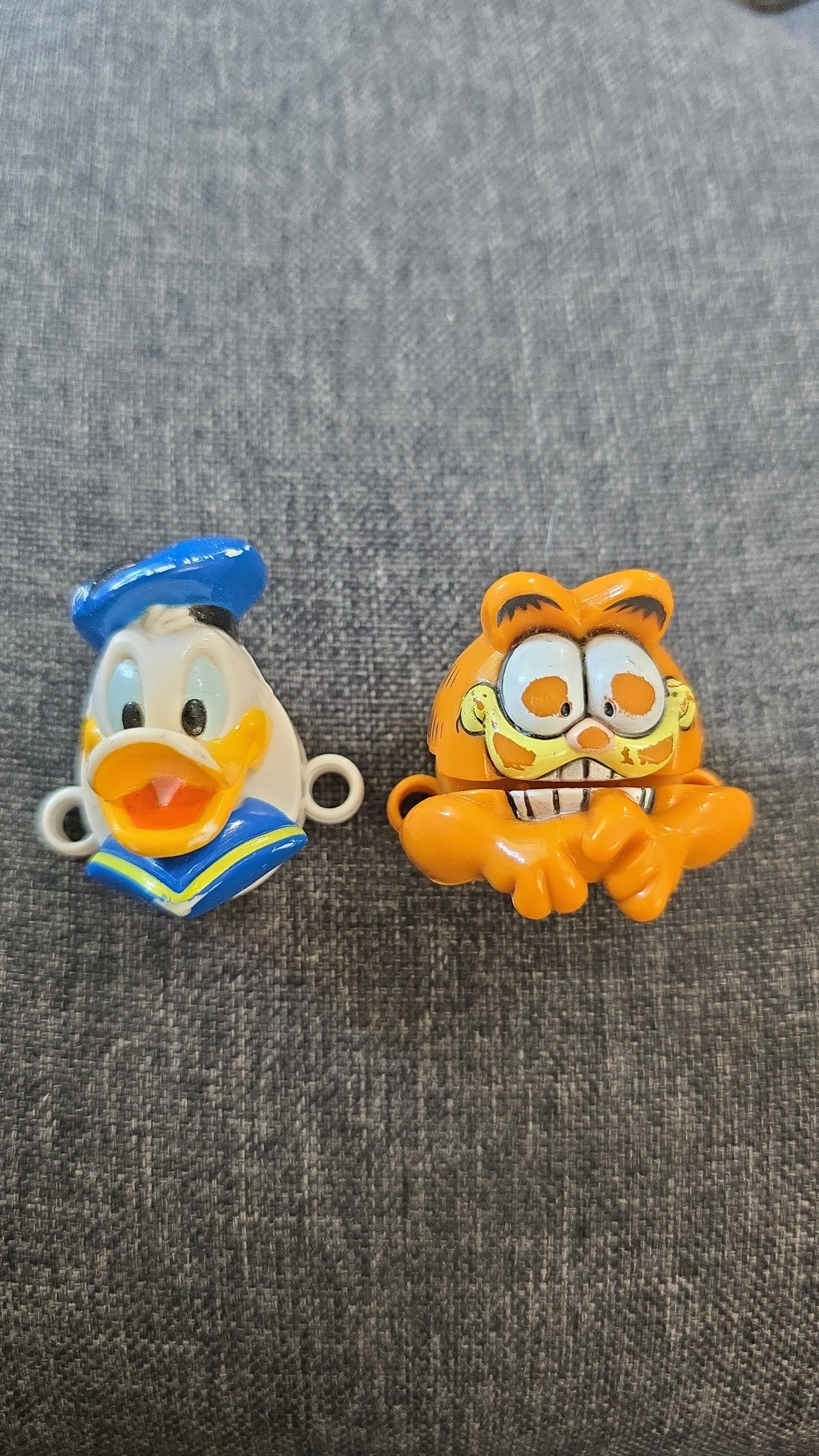 Product image for Donald Duck and Garfield Bow Biters Set 