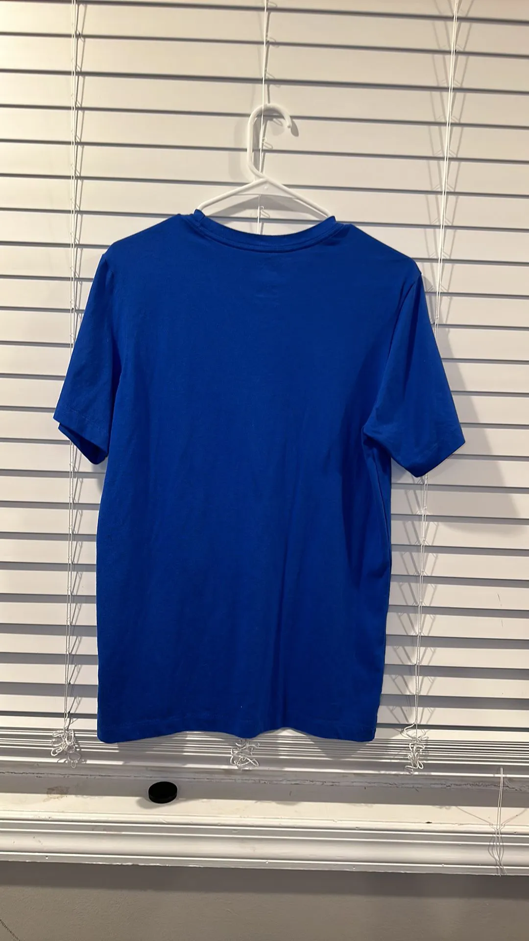 Listing Image Blurred Background