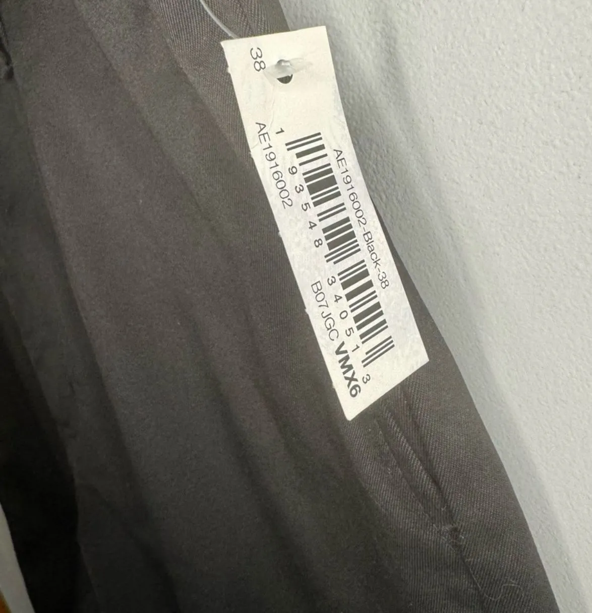 Listing Image Blurred Background