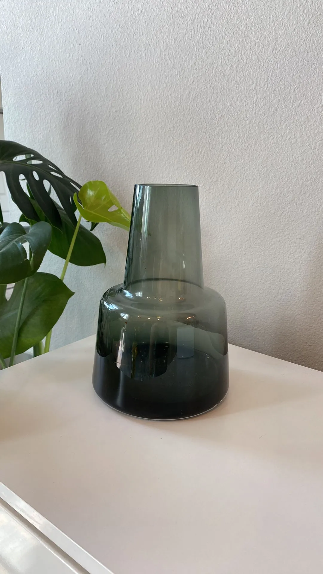 Listing Image Blurred Background