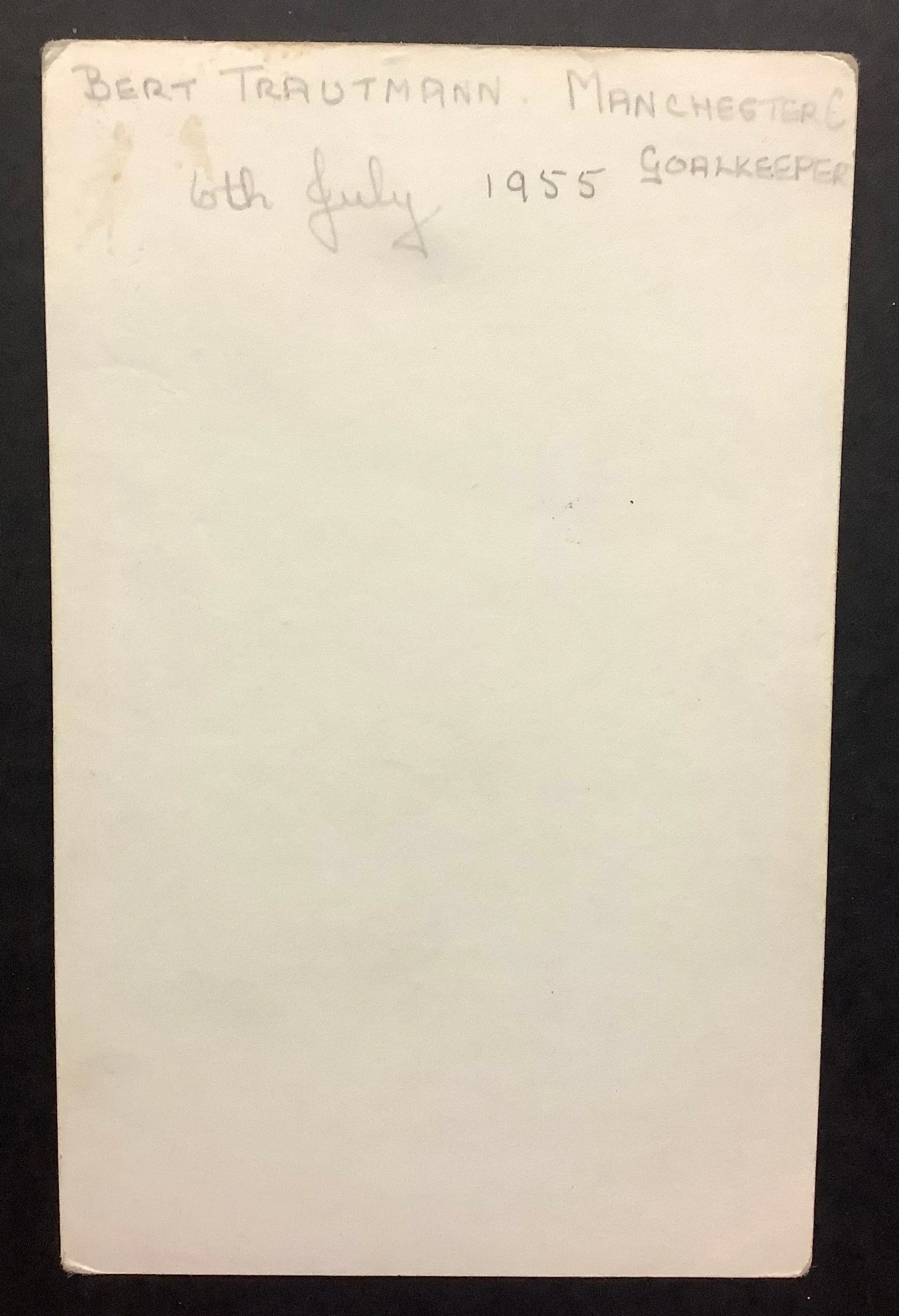 Listing Image Blurred Background