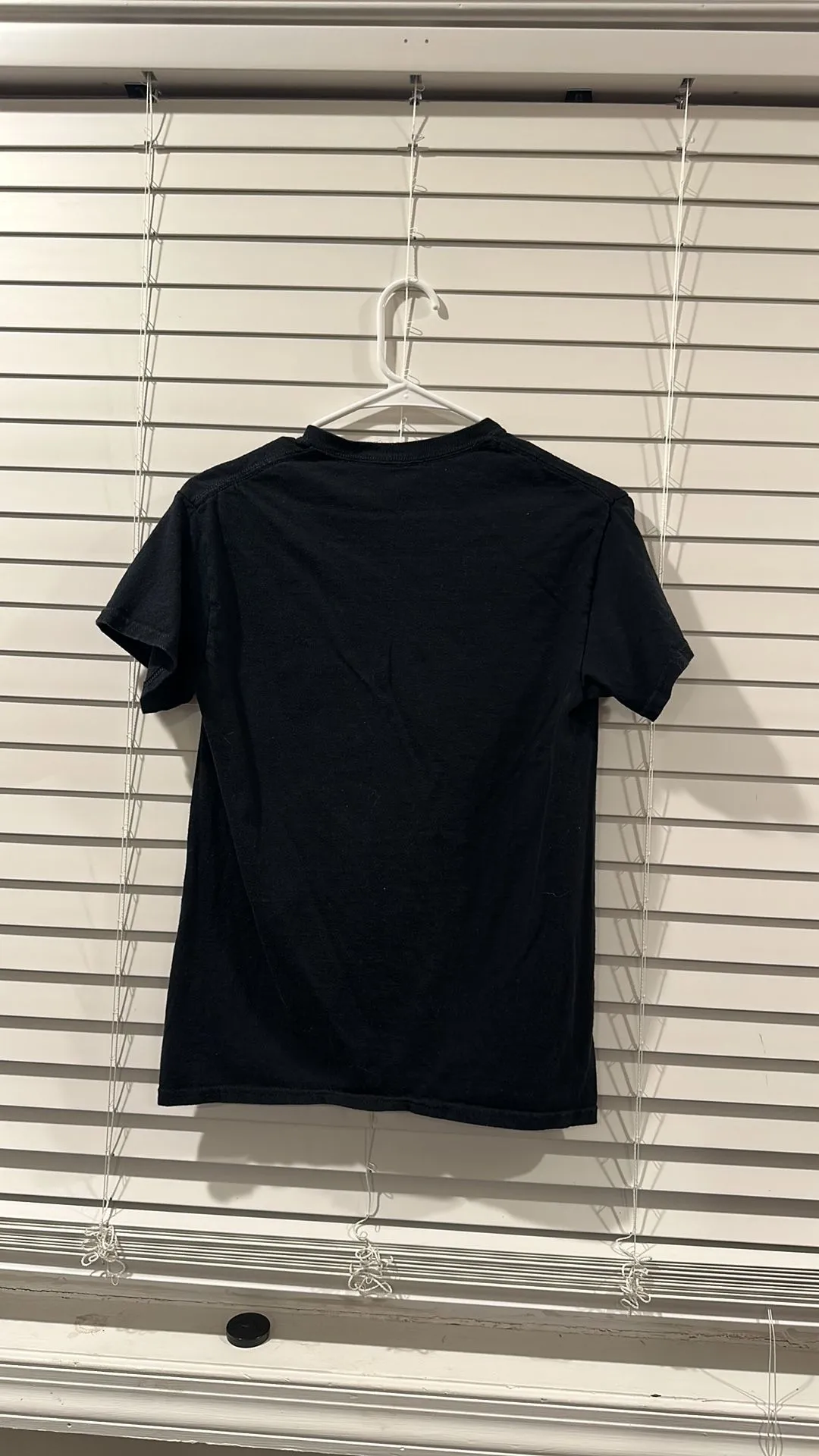 Listing Image Blurred Background