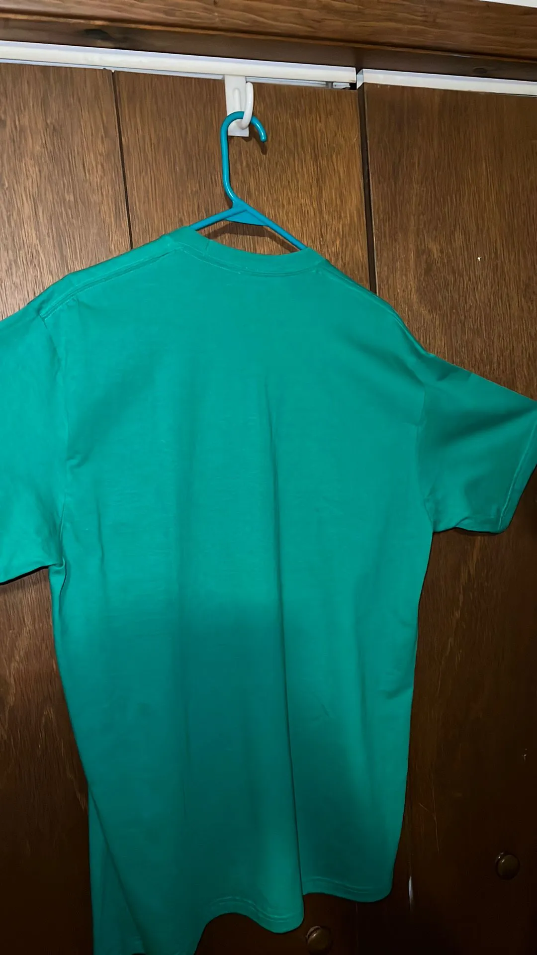 Listing Image Blurred Background