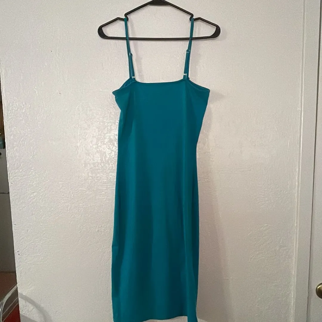 Listing Image Blurred Background
