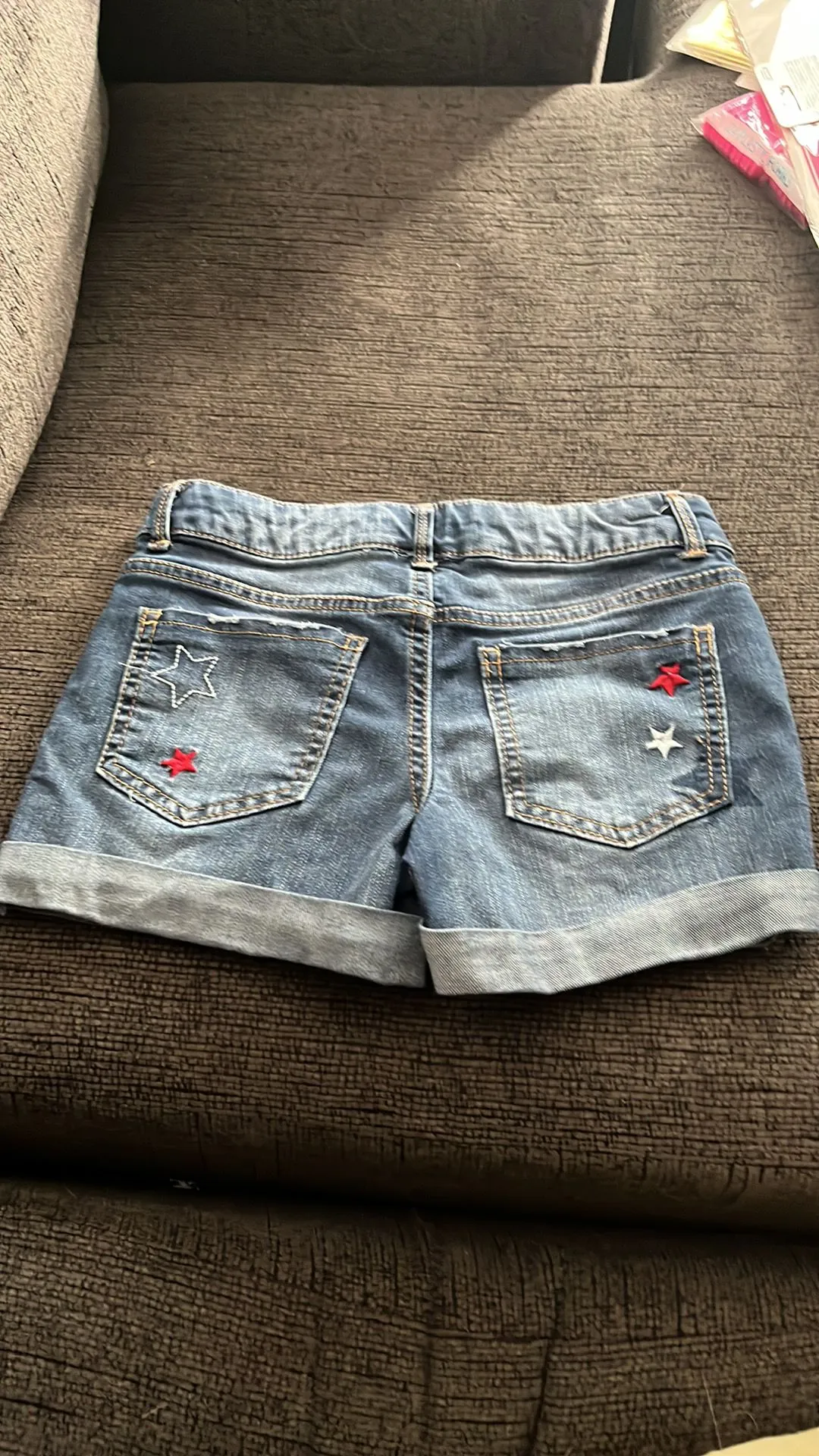 Listing Image Blurred Background