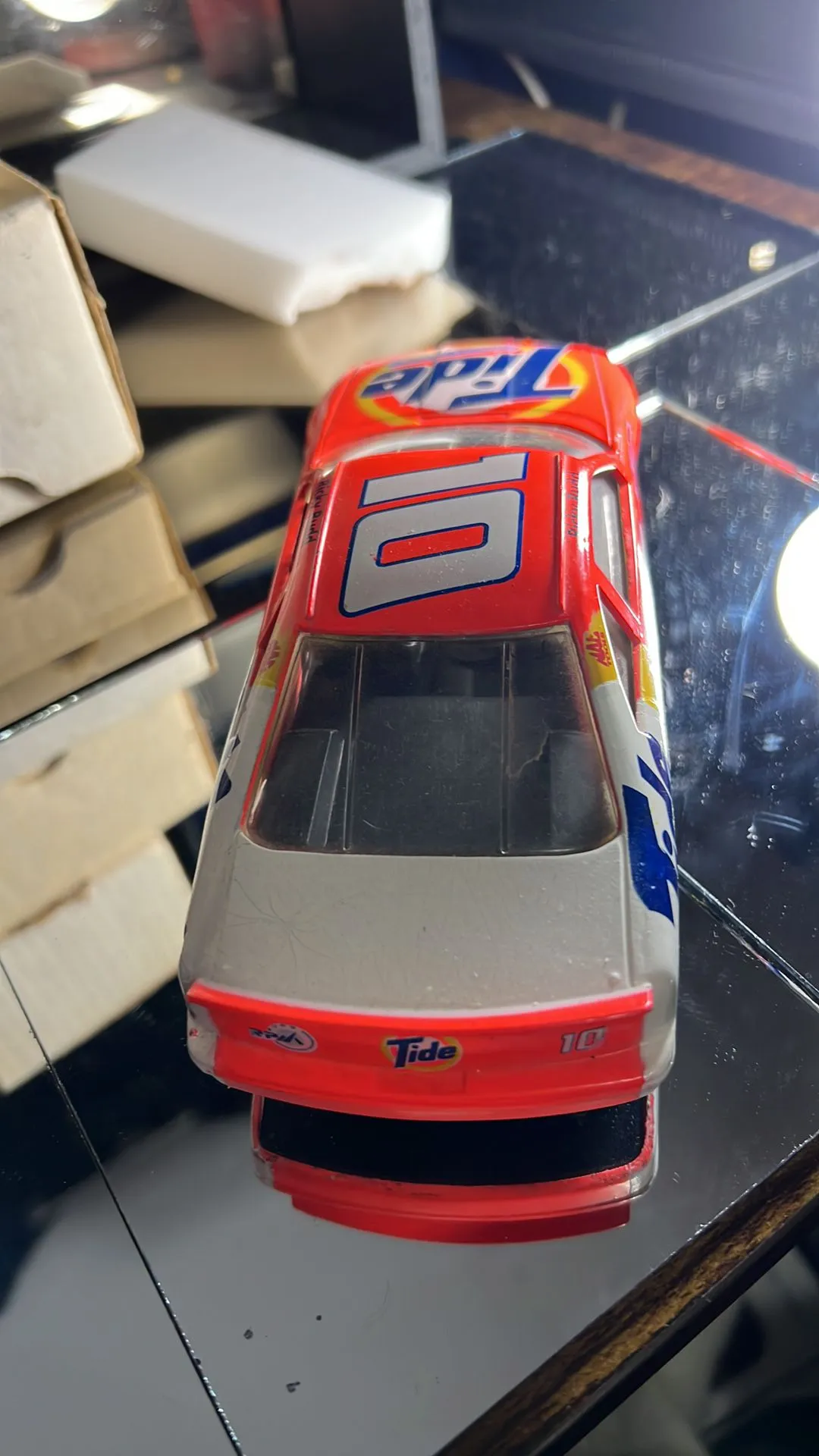 Listing Image Blurred Background