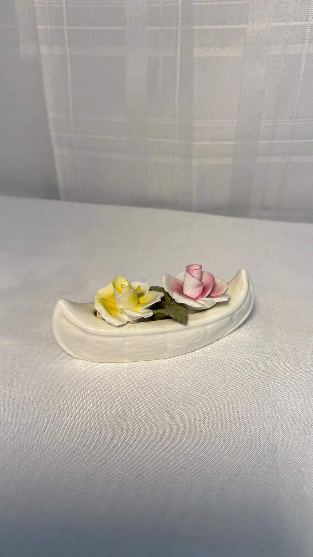 Listing Image Blurred Background