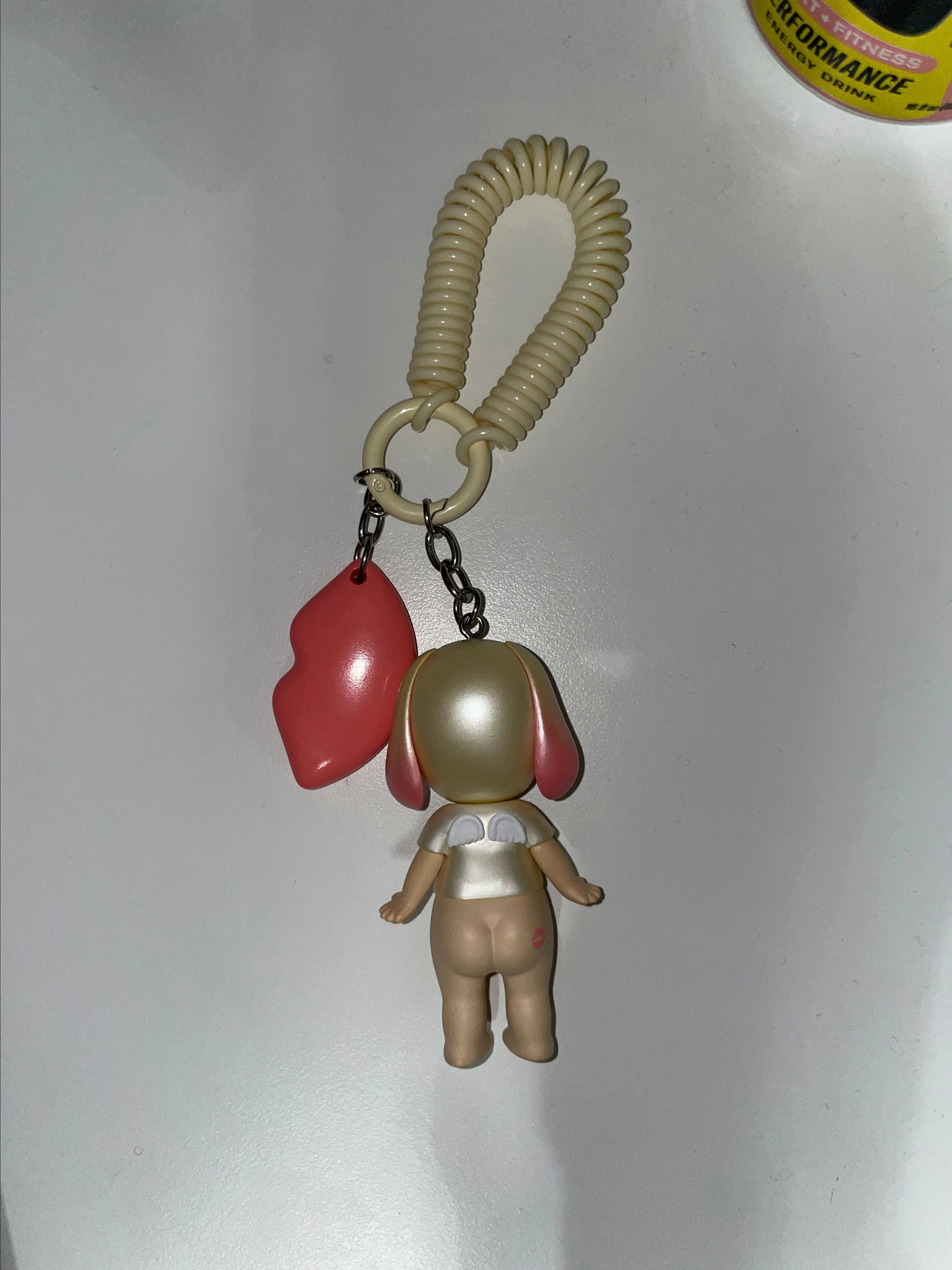 Listing Image Blurred Background
