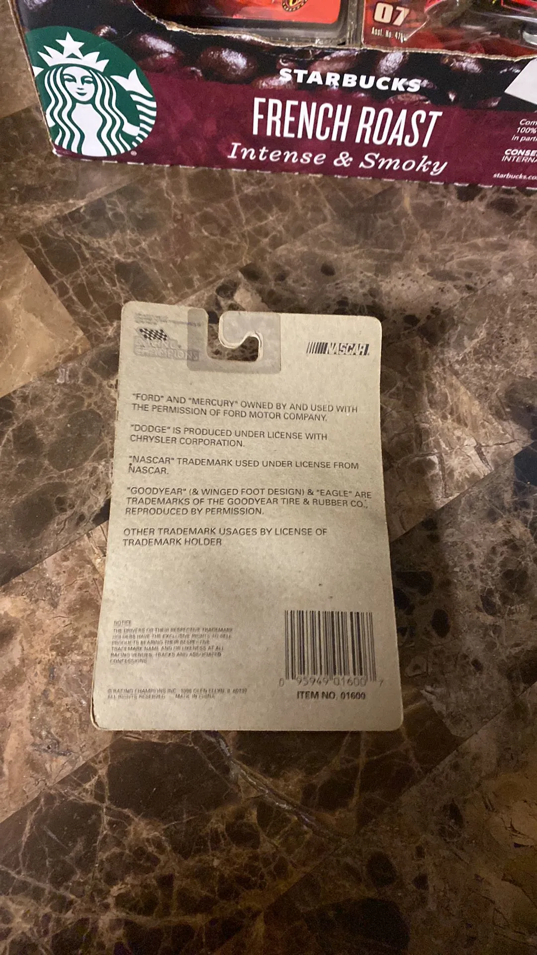 Listing Image Blurred Background