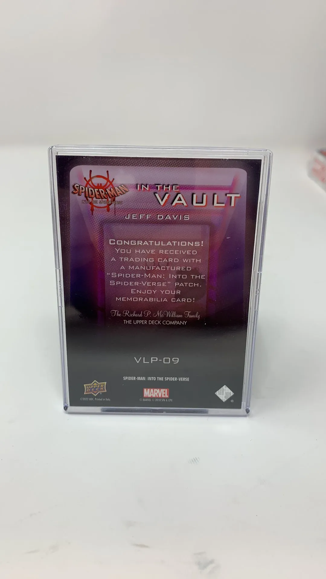 Listing Image Blurred Background