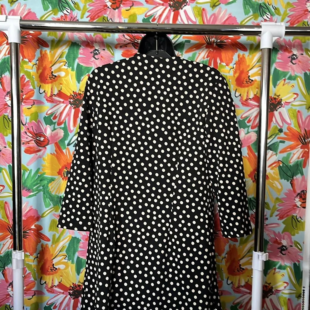 Listing Image Blurred Background