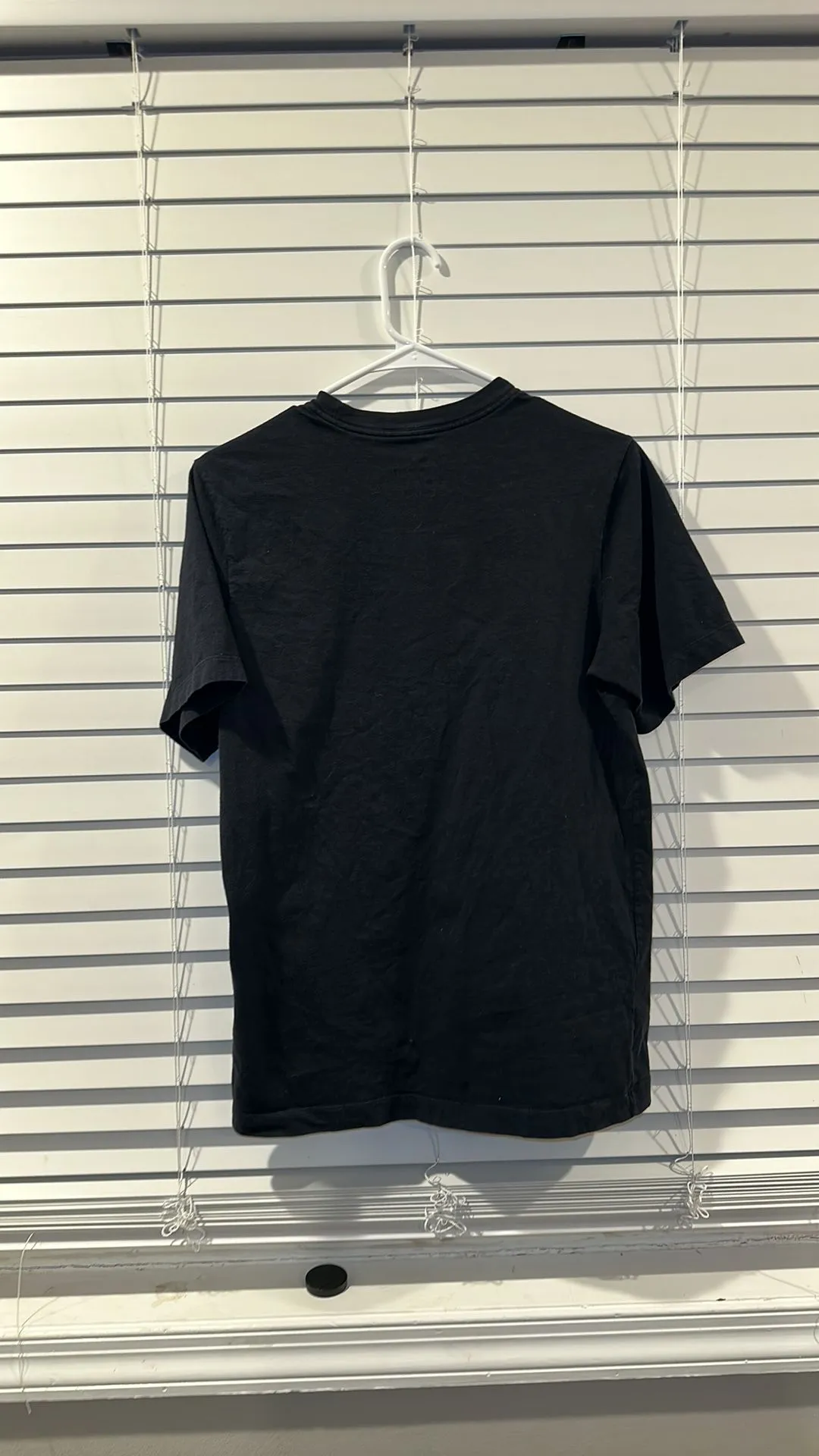 Listing Image Blurred Background