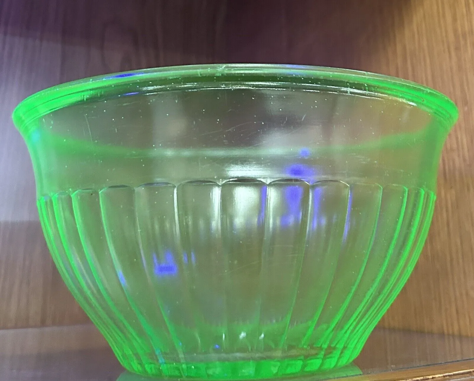 Product image for Federal Glass 9" Mixing Bowl - Uranium Glass