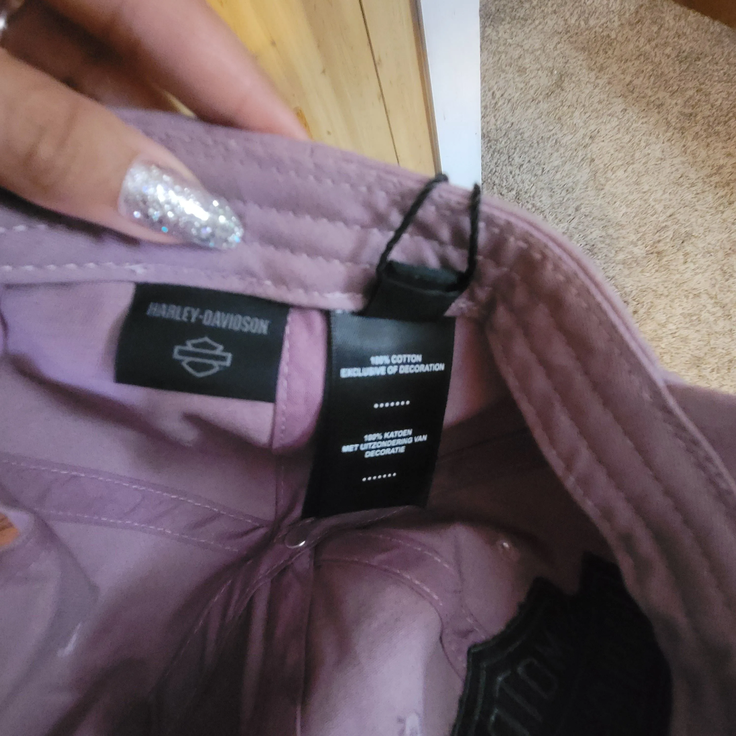 Listing Image Blurred Background