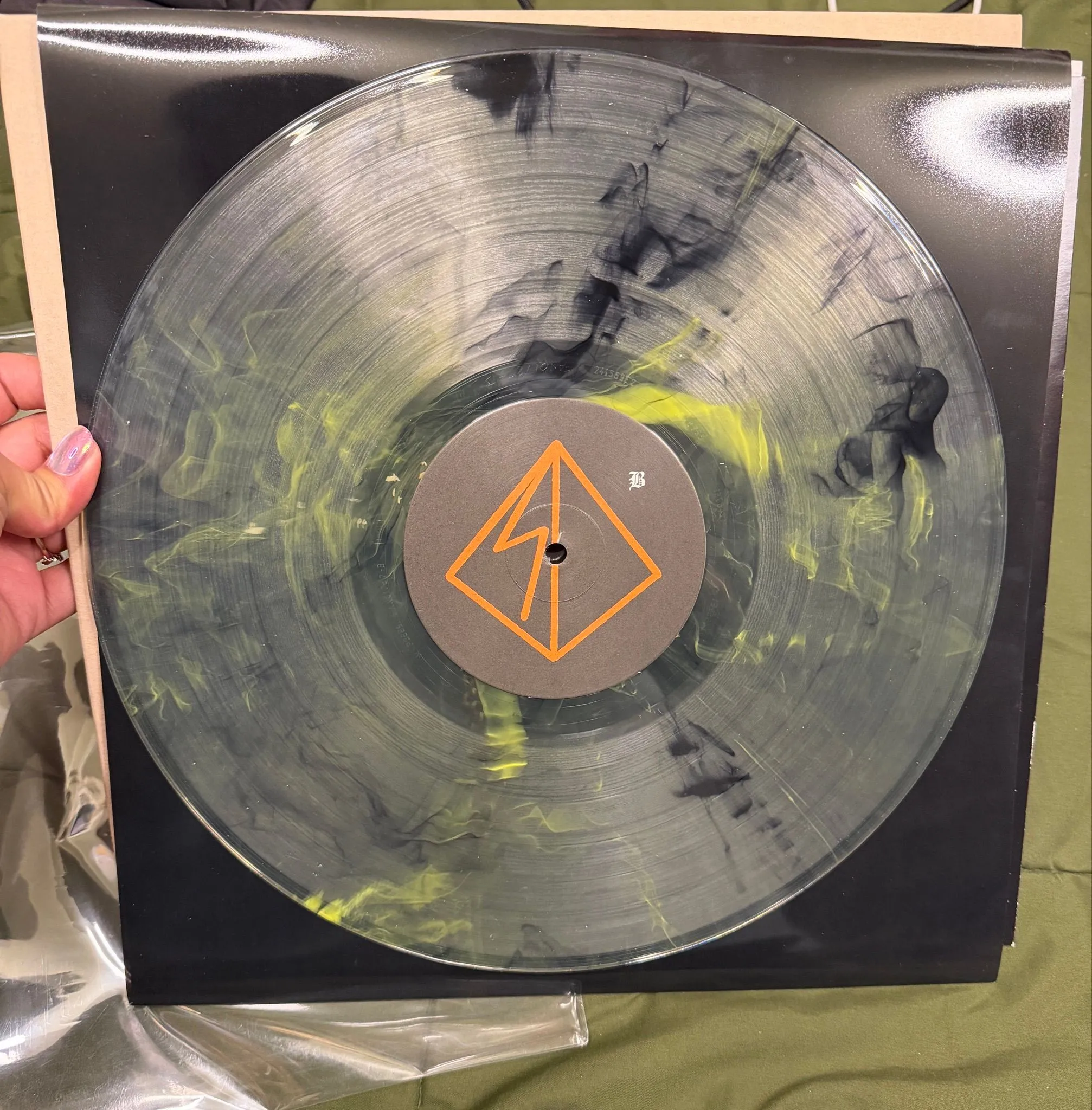 bb96d3fe-afa8-4a6e-bd1e-ba97eeb93164