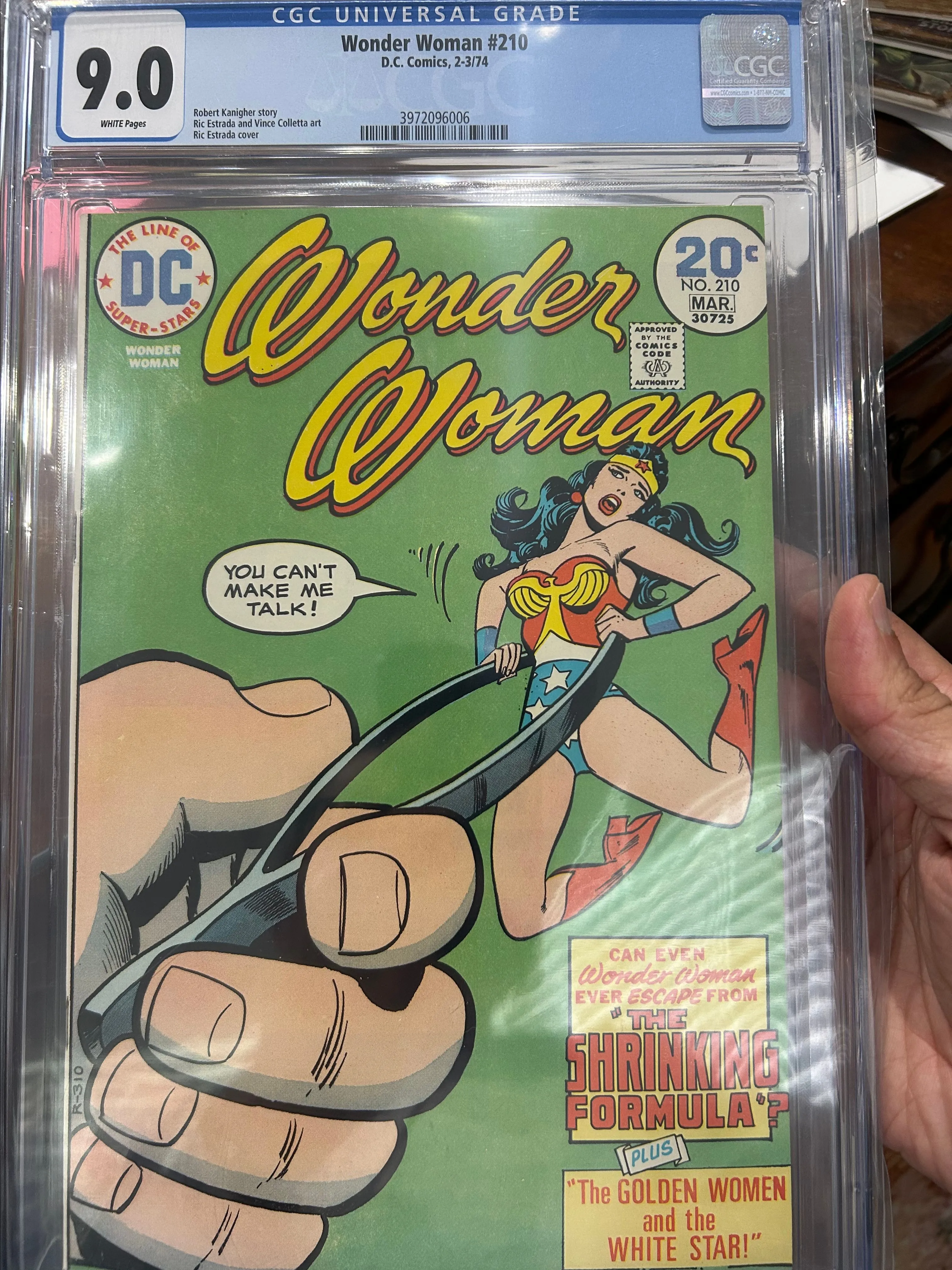 Product image for Wonder Woman 210 CGC 9.0