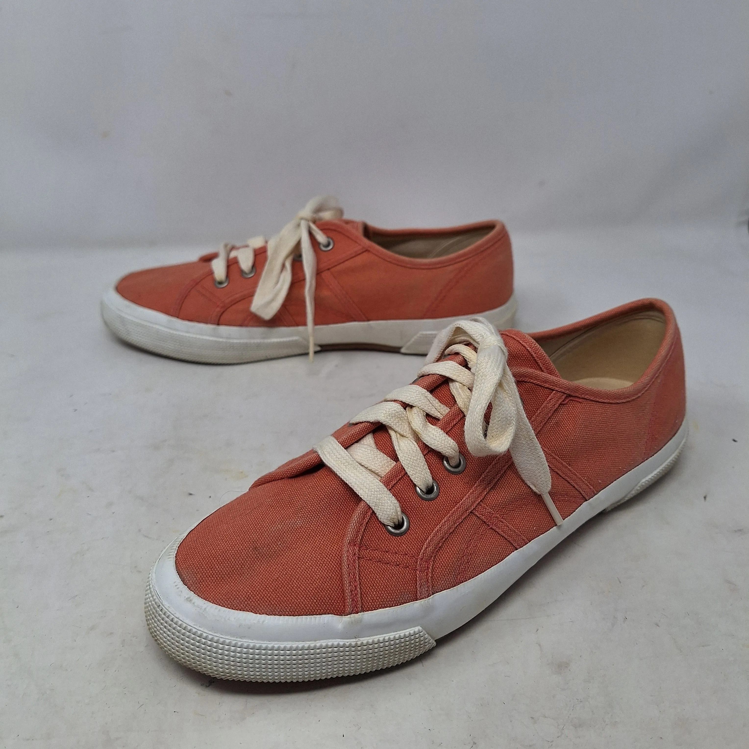 Eddie Bauer Salmon Orange Cotton Canvas Low Top Sneakers Beach