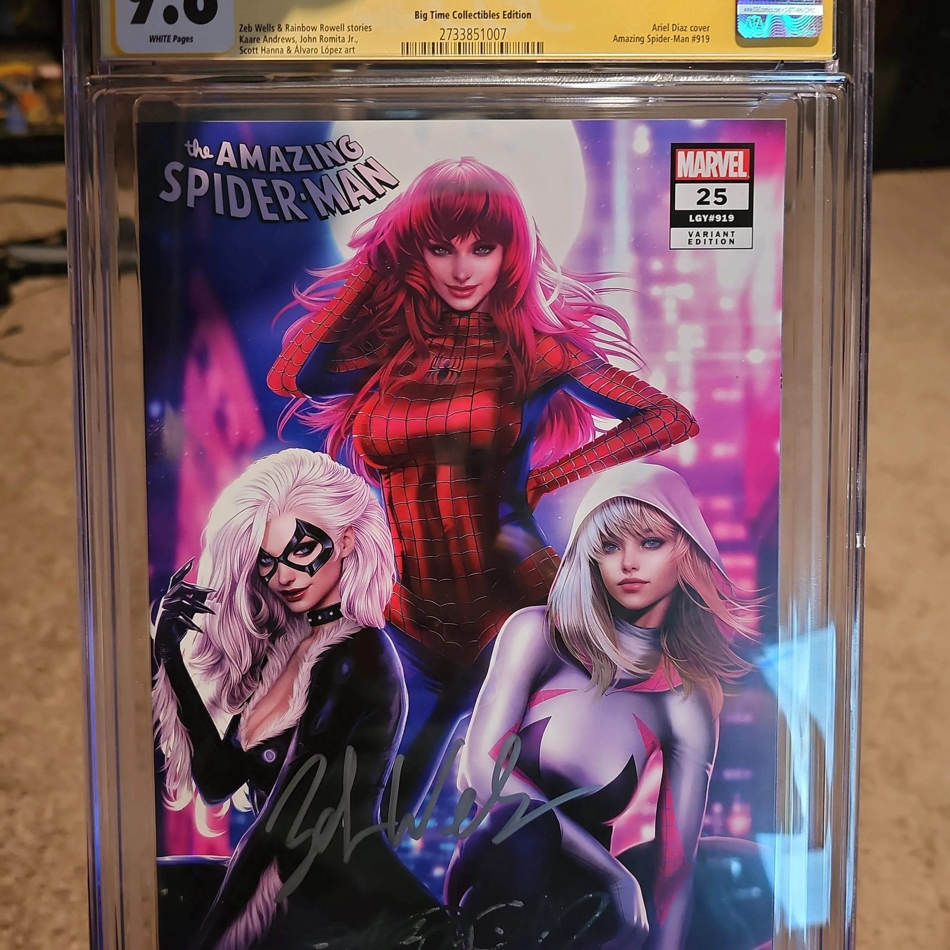 Product image for Amazing Spider-Man #25 9.8