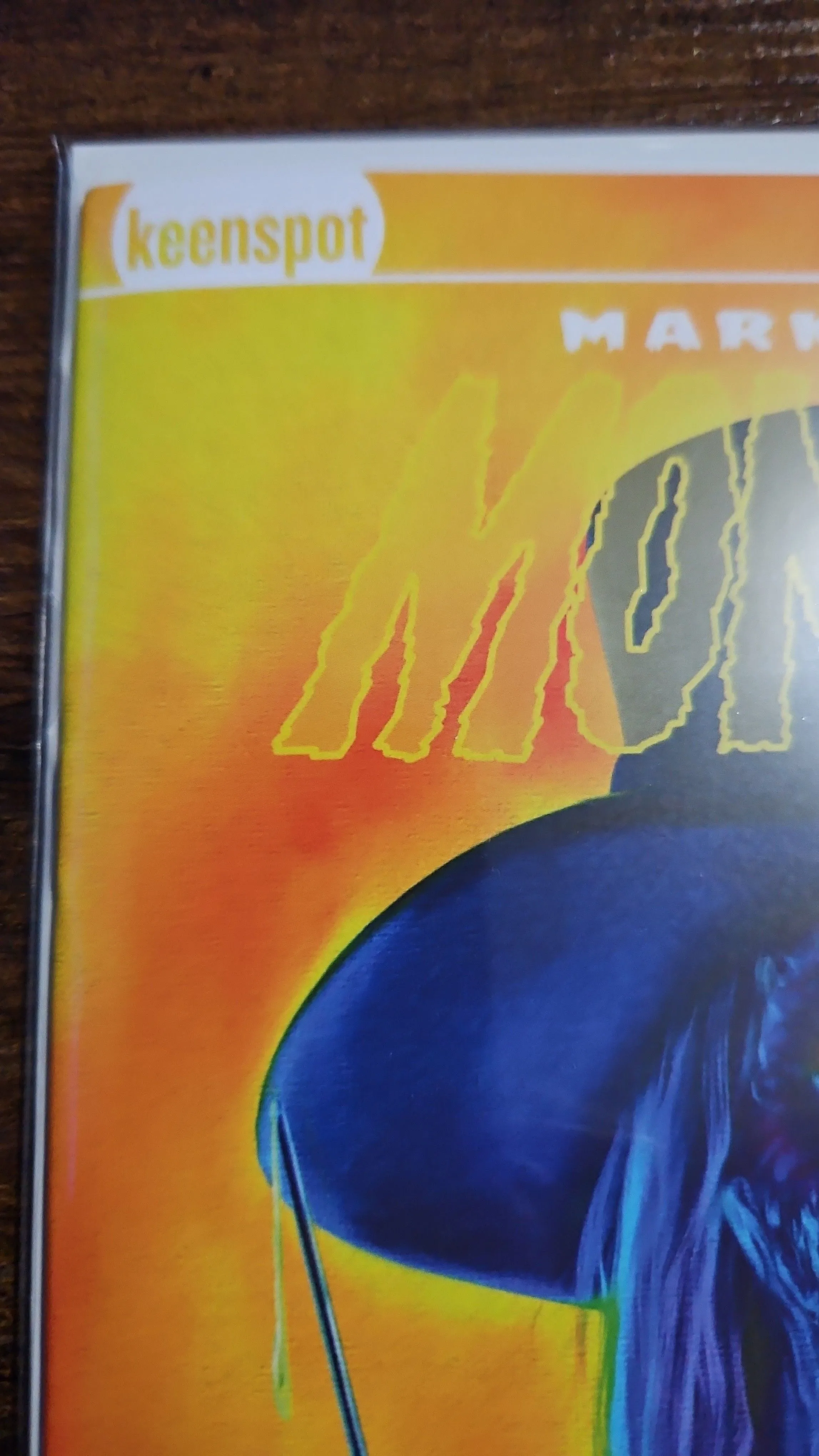 Listing Image Blurred Background