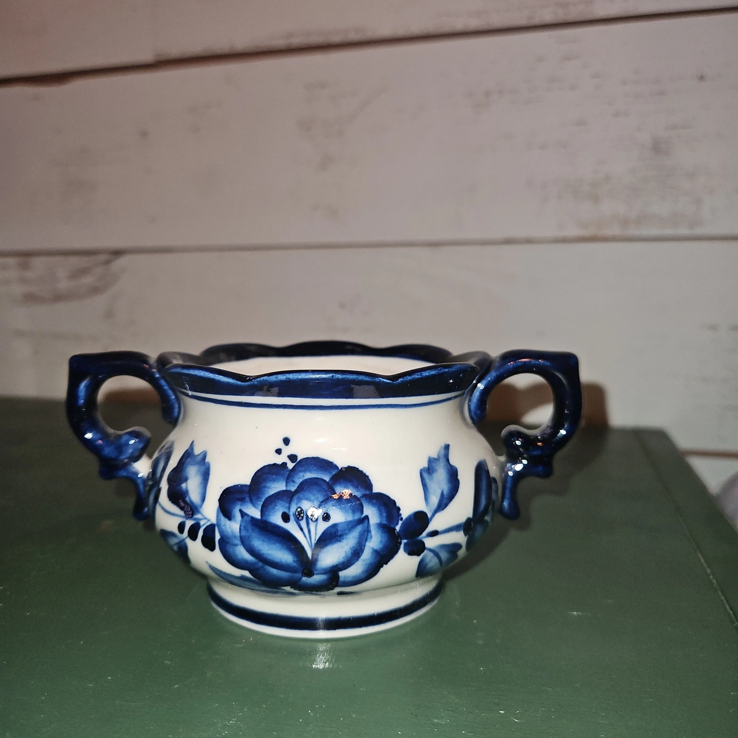 Product image for 22. blue and white dish