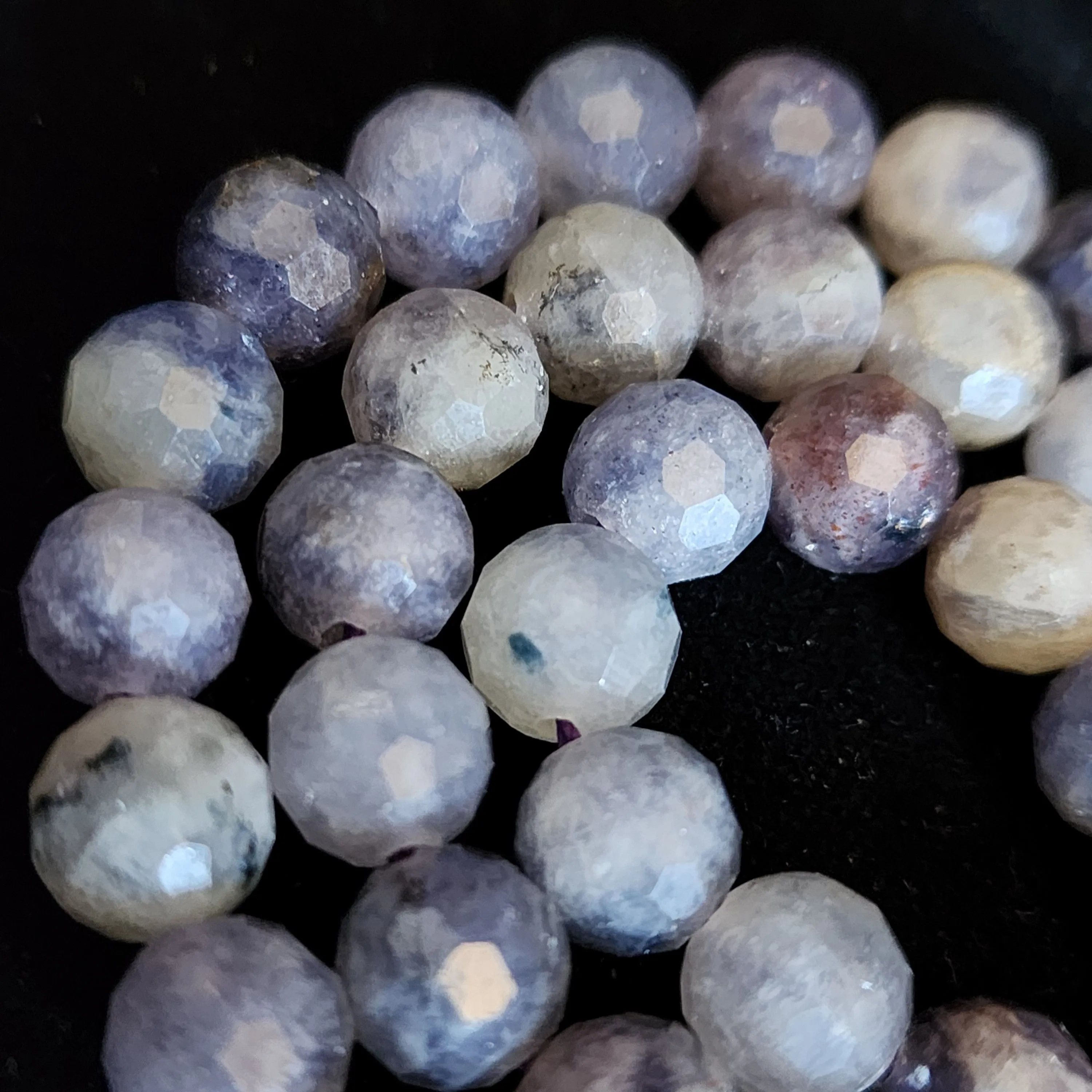Product image for #13J: Iolite AAA Faceted Round Beads,  8mm