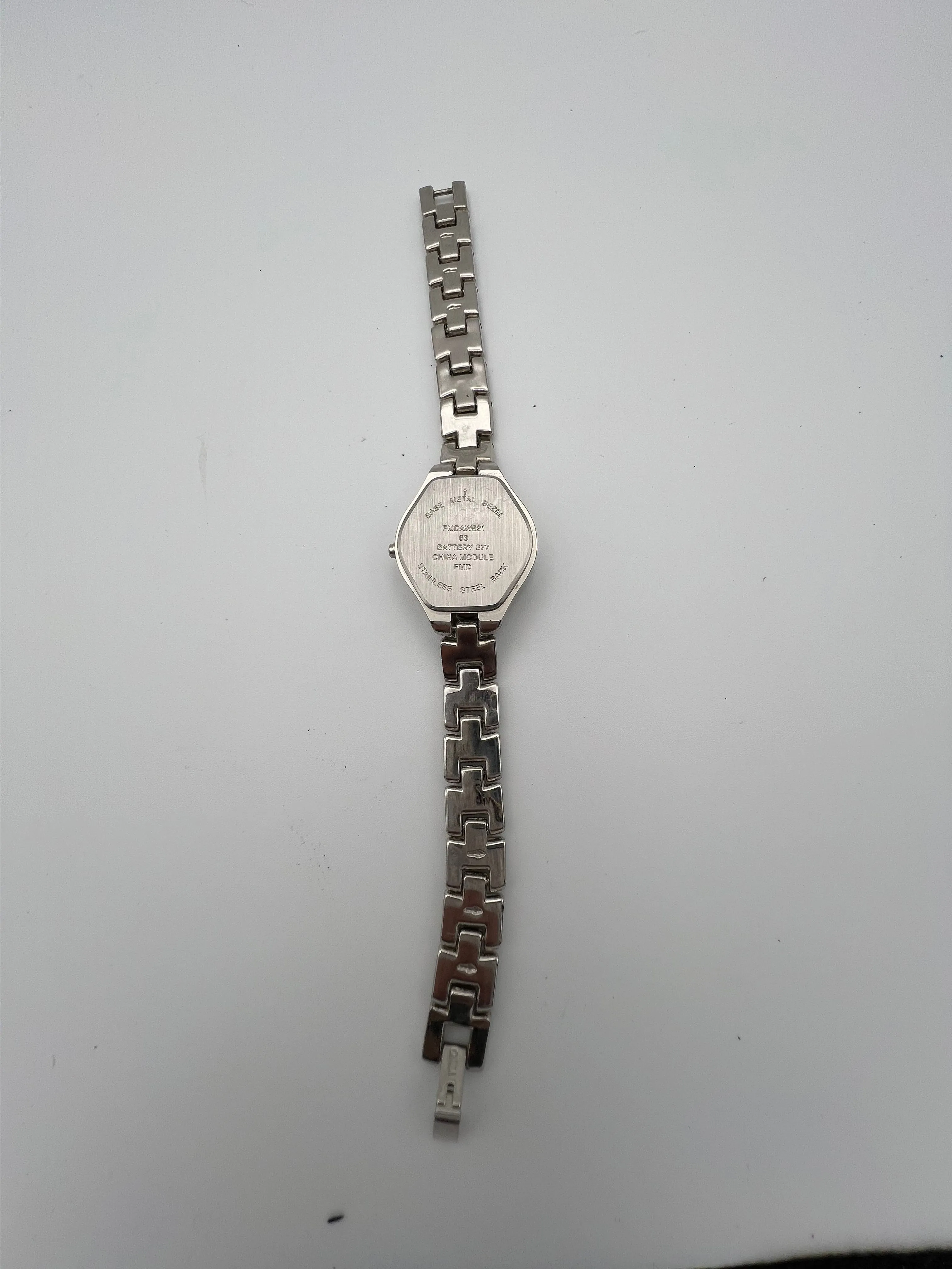 Listing Image Blurred Background