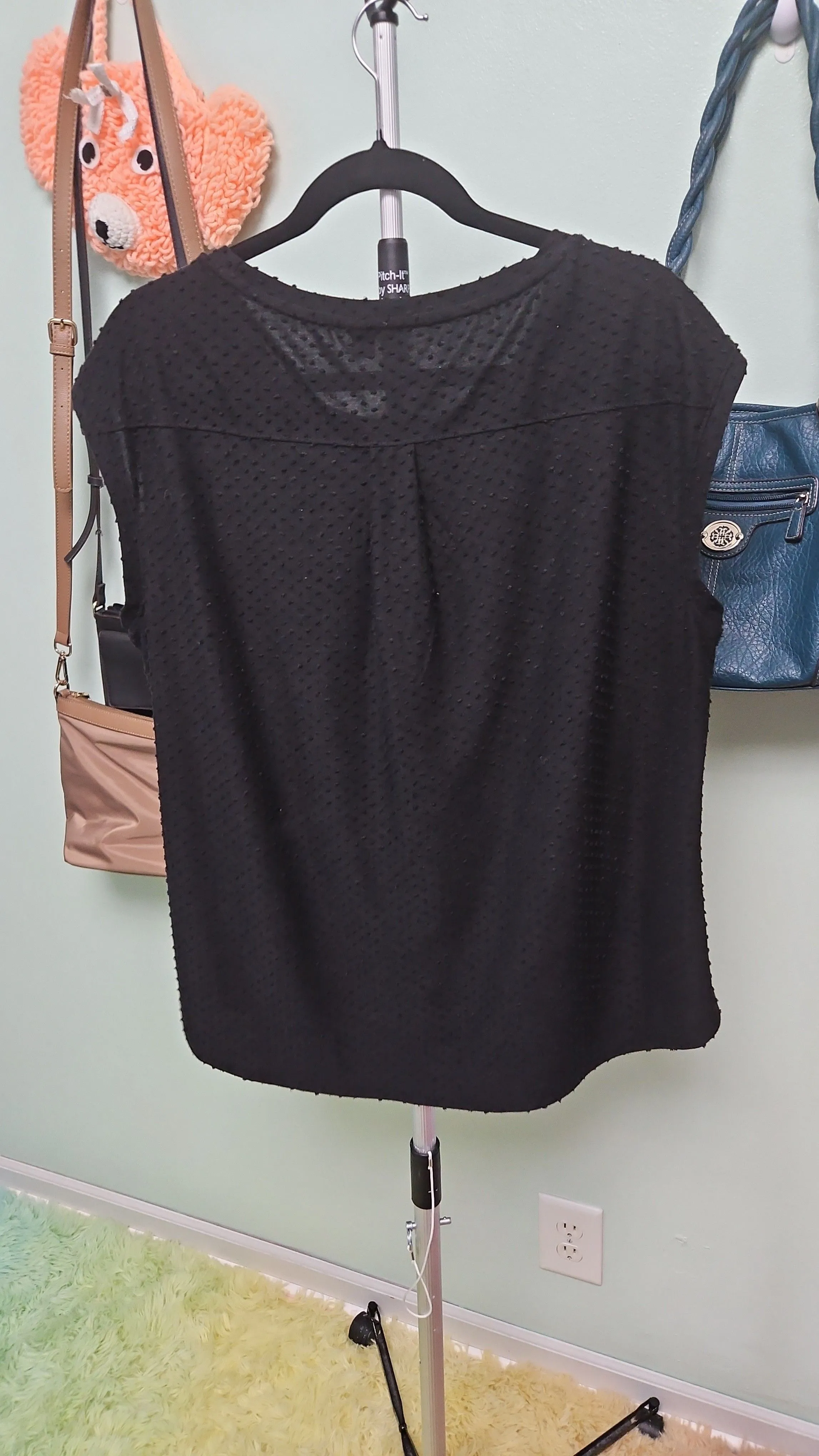 Listing Image Blurred Background