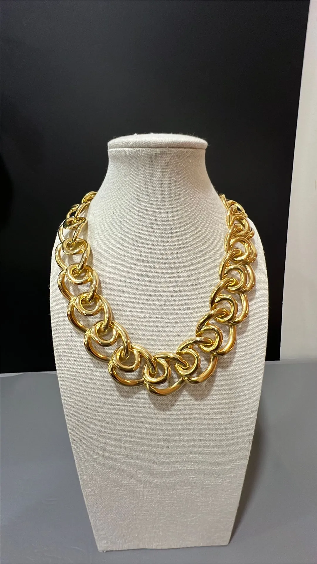 Product image for 1 Gold Tone Open Link 16" Necklace Toggle Closure
