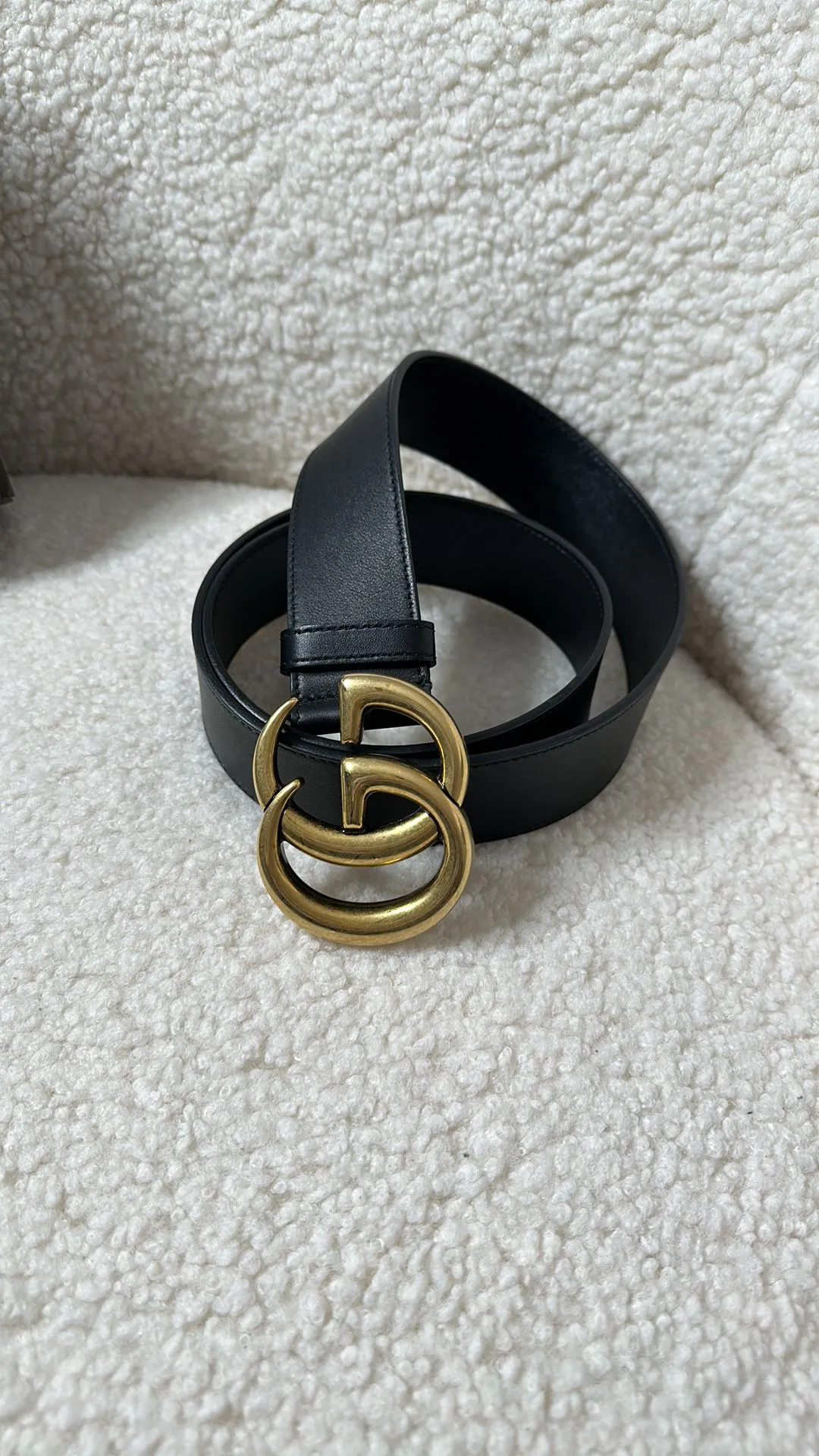 Listing Image Blurred Background