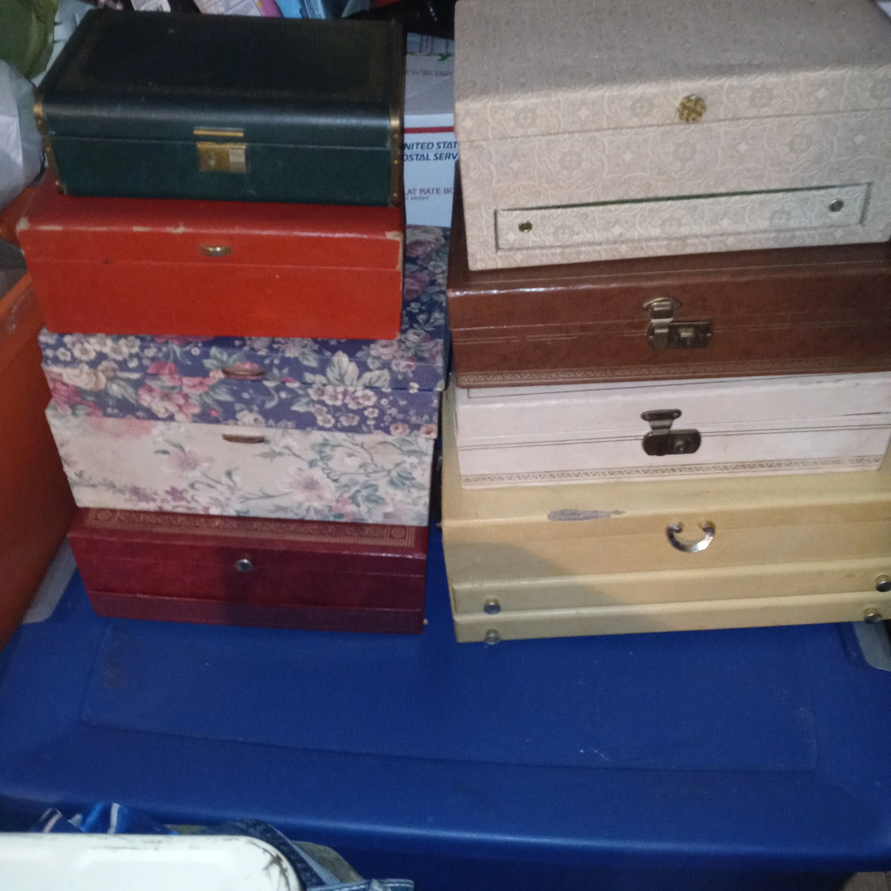 Product image for 217..choice of vintage jewelry box