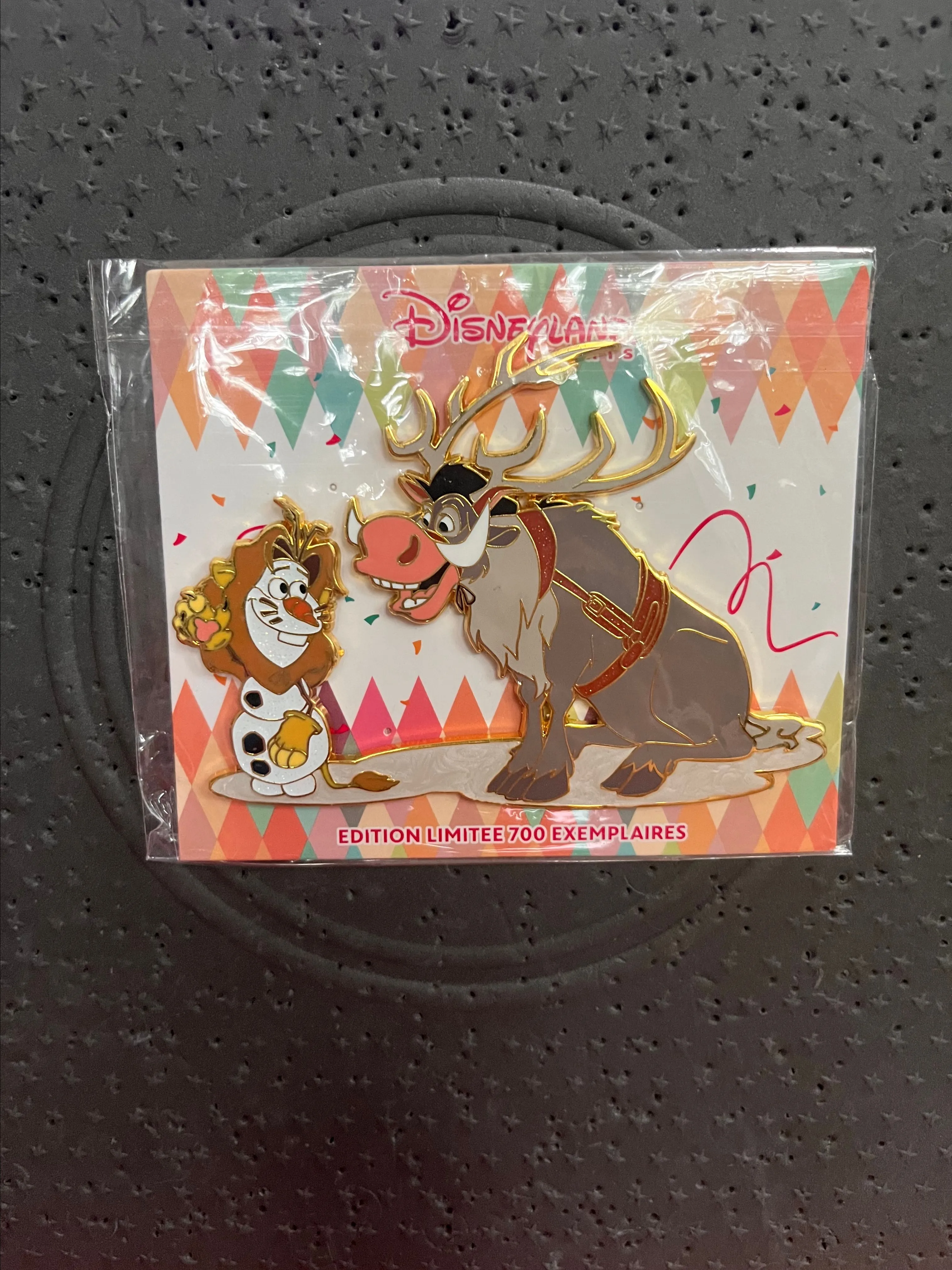 Product image for Olaf And Sven as Pumba & Simba LE 700 Paris Pin