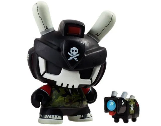 Product image for Designer Toy Awards Dunny Series - Srch Destroy Dunny (2/24) - black