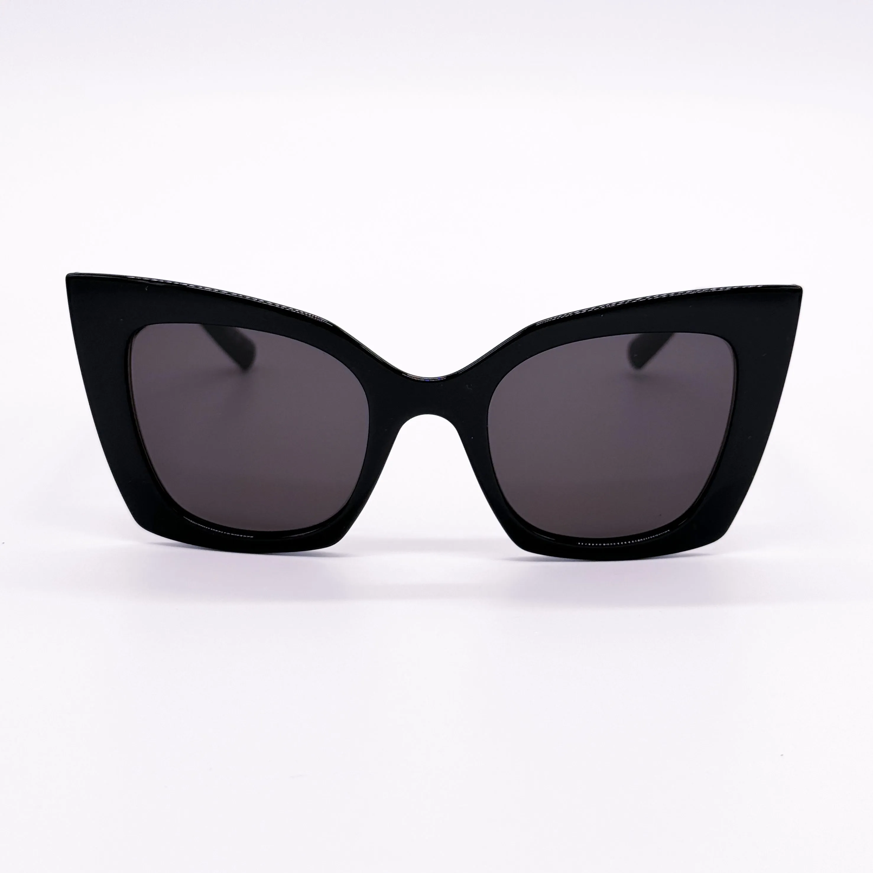 Listing Image Blurred Background